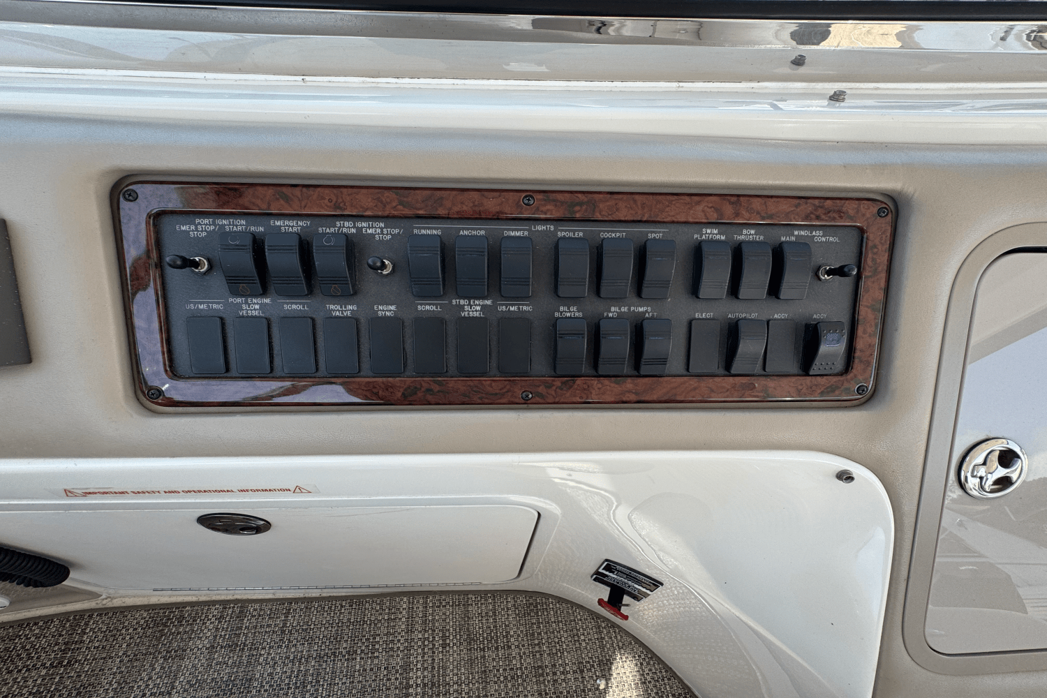 2003 Sea Ray 550 SUNDANCER Image Thumbnail #22