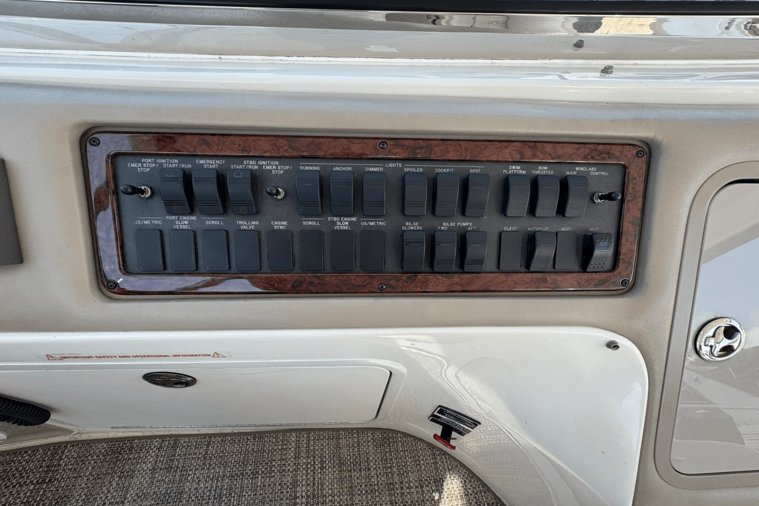 2003 Sea Ray 550 SUNDANCER Image Thumbnail #22