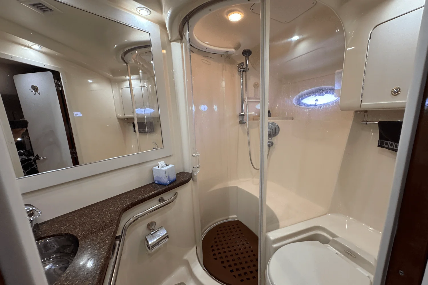 2003 Sea Ray 550 SUNDANCER Image Thumbnail #39