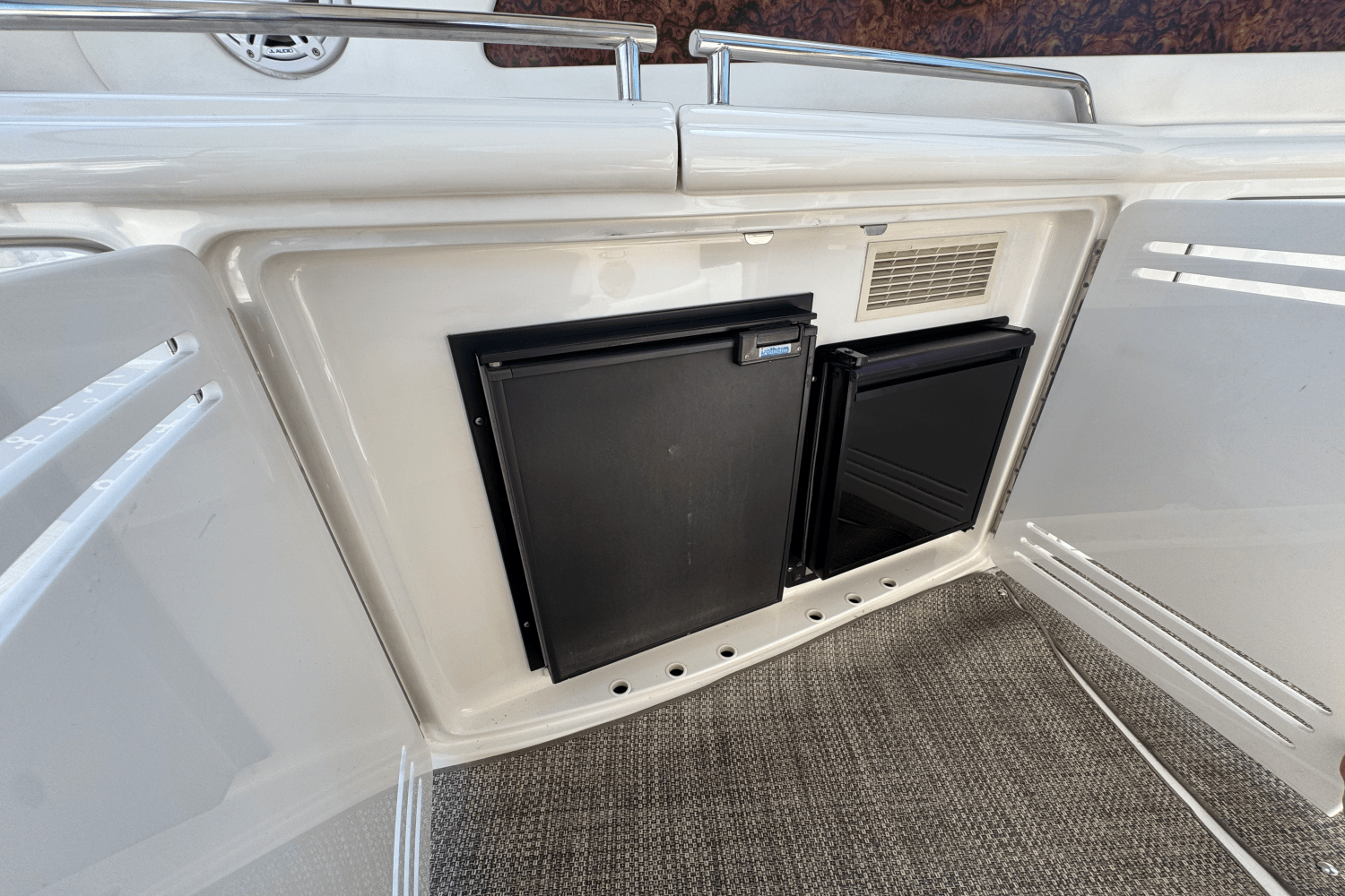 2003 Sea Ray 550 SUNDANCER Image Thumbnail #19