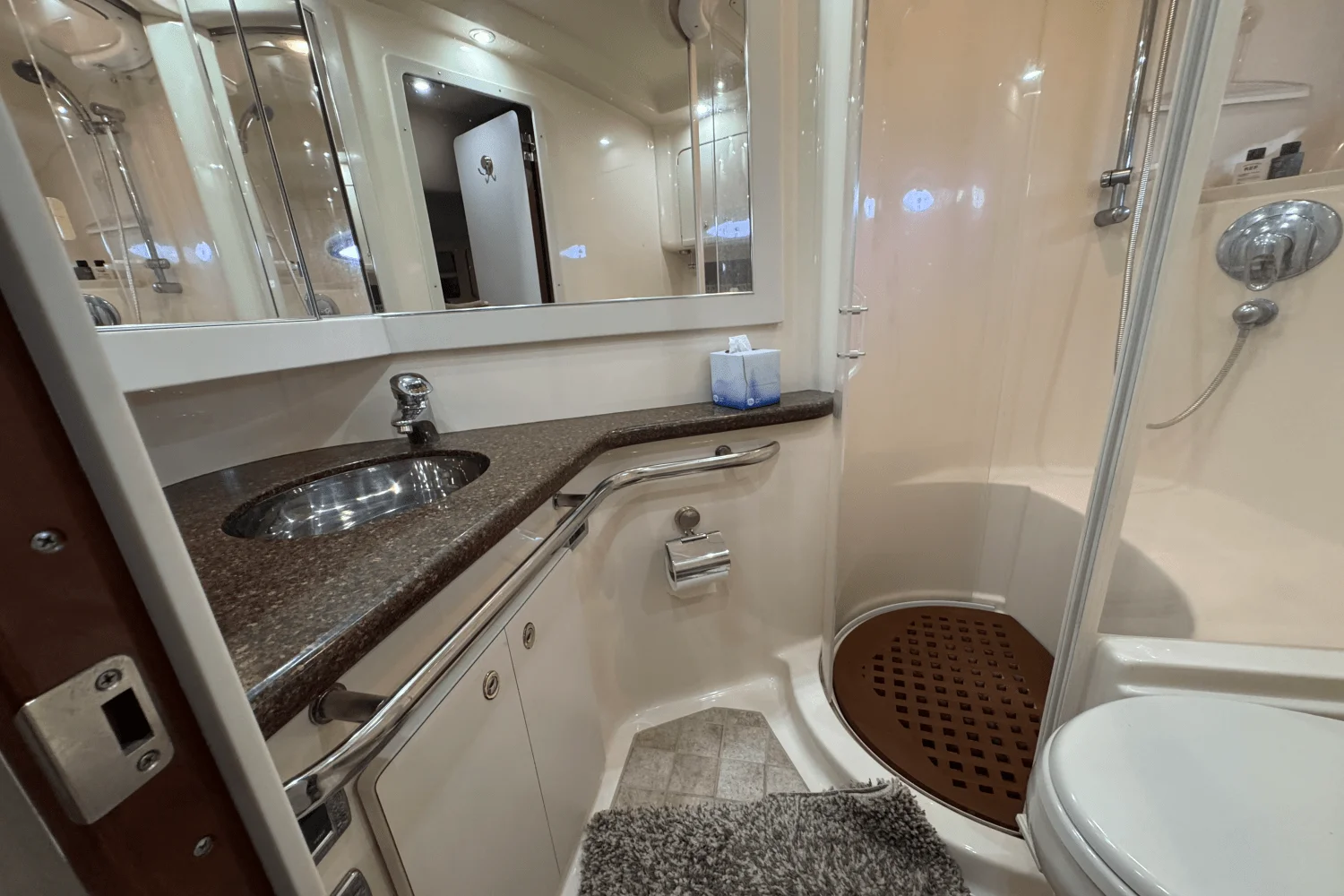 2003 Sea Ray 550 SUNDANCER Image Thumbnail #38