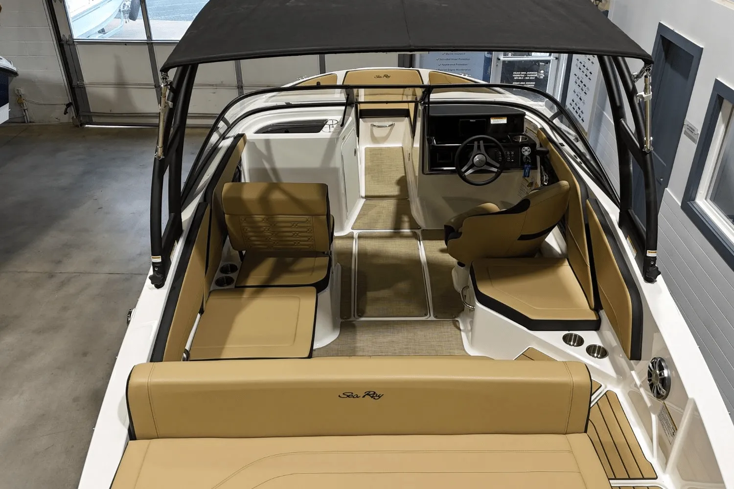 2025 Sea Ray SPX 210 Image Thumbnail #8