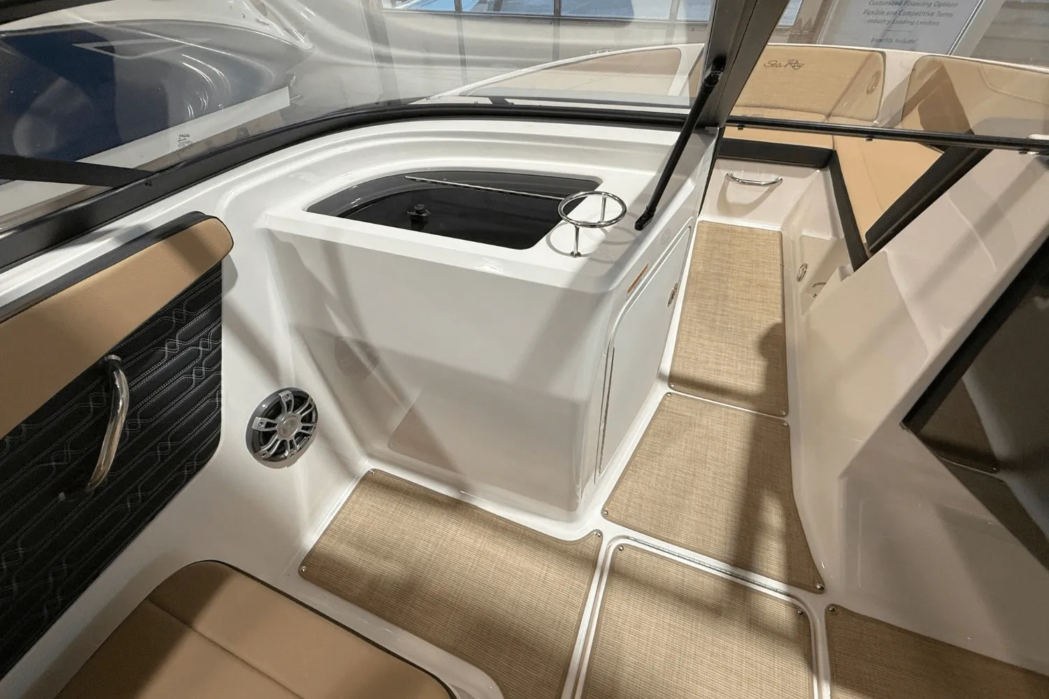 2025 Sea Ray SPX 210 Image Thumbnail #18