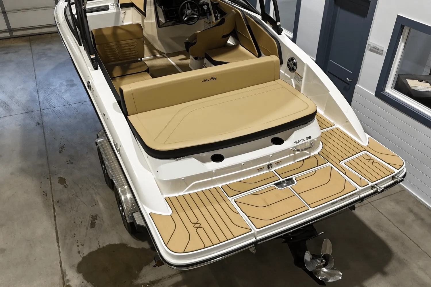 2025 Sea Ray SPX 210 Image Thumbnail #5