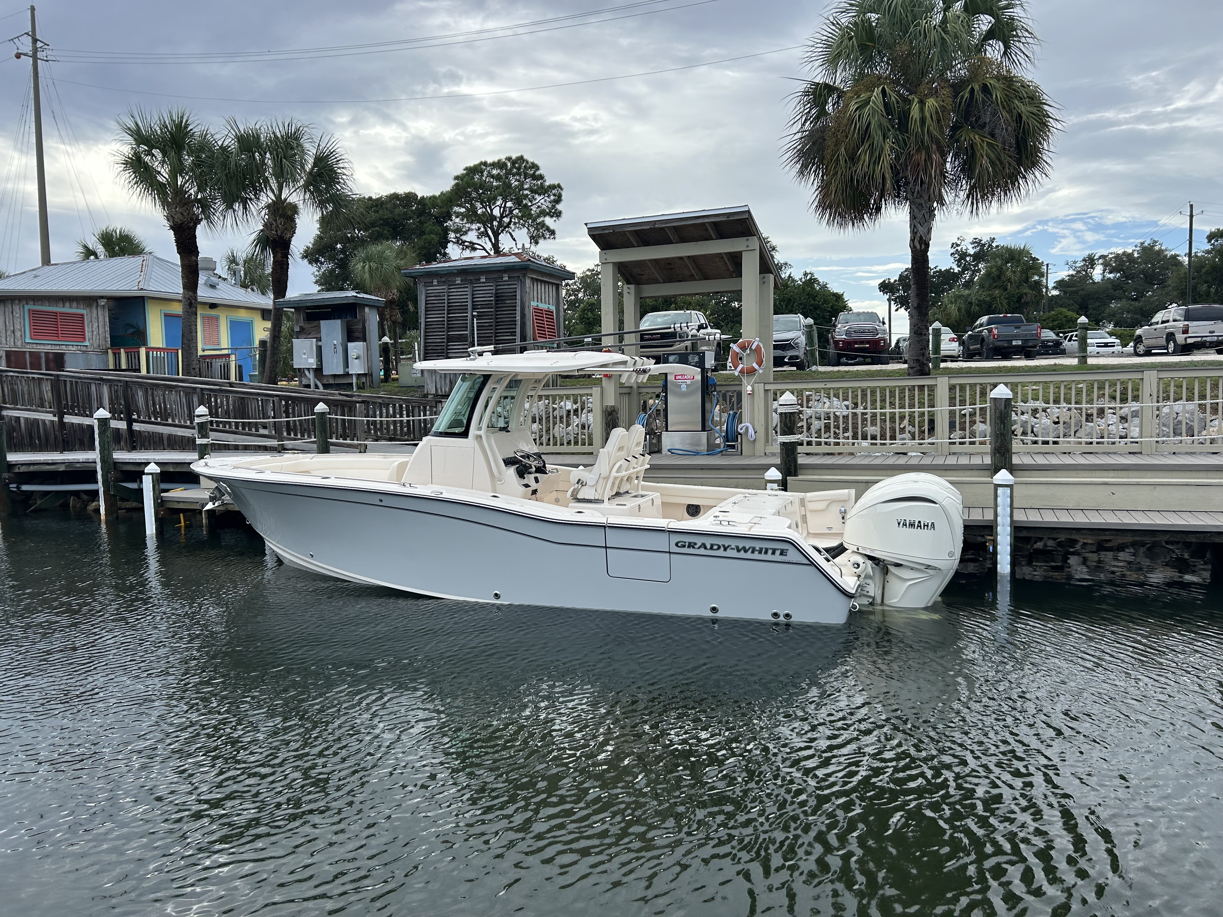 2026 Grady-White Canyon 271 Image Thumbnail #4