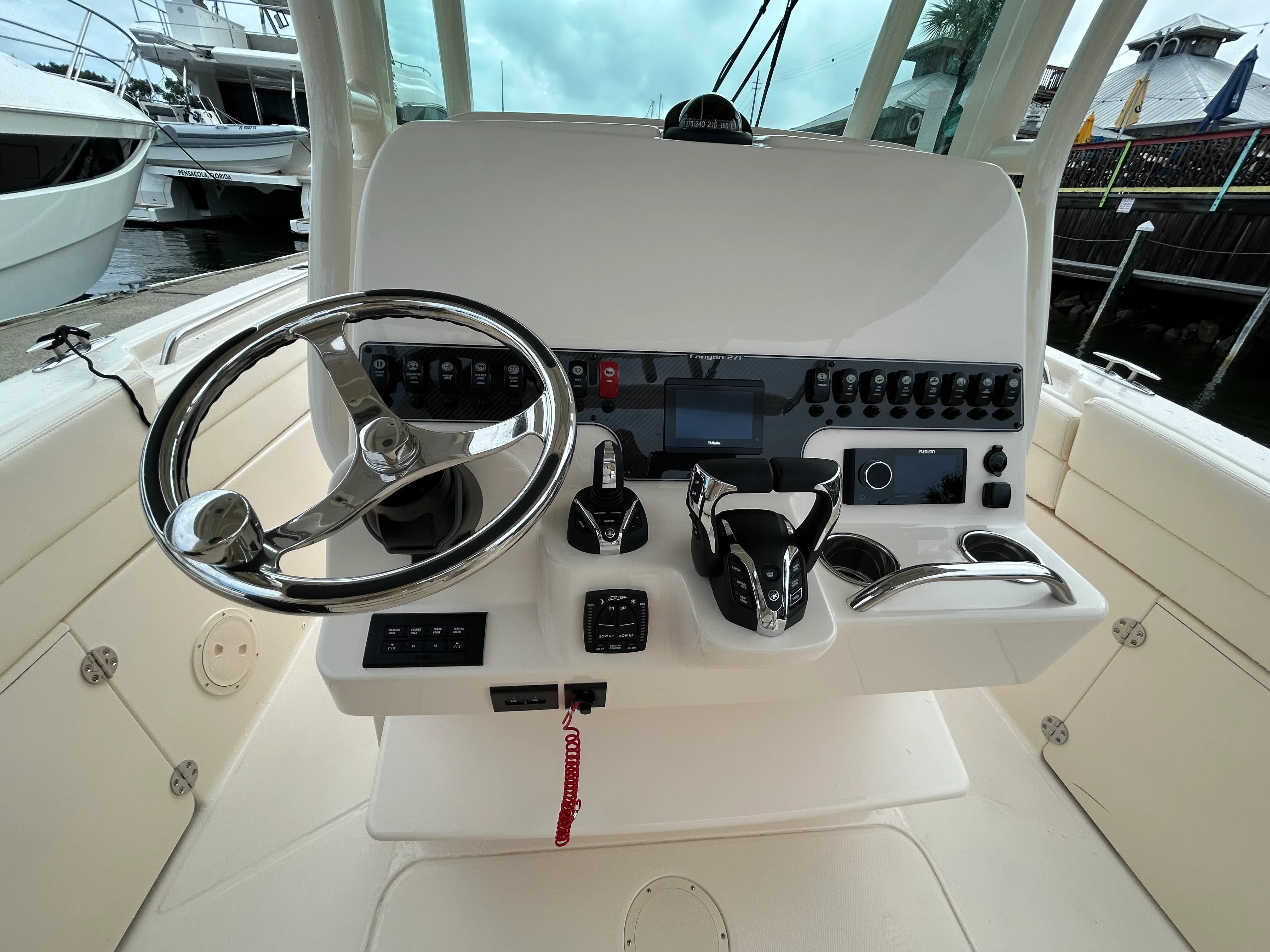 2026 Grady-White Canyon 271 Image Thumbnail #15