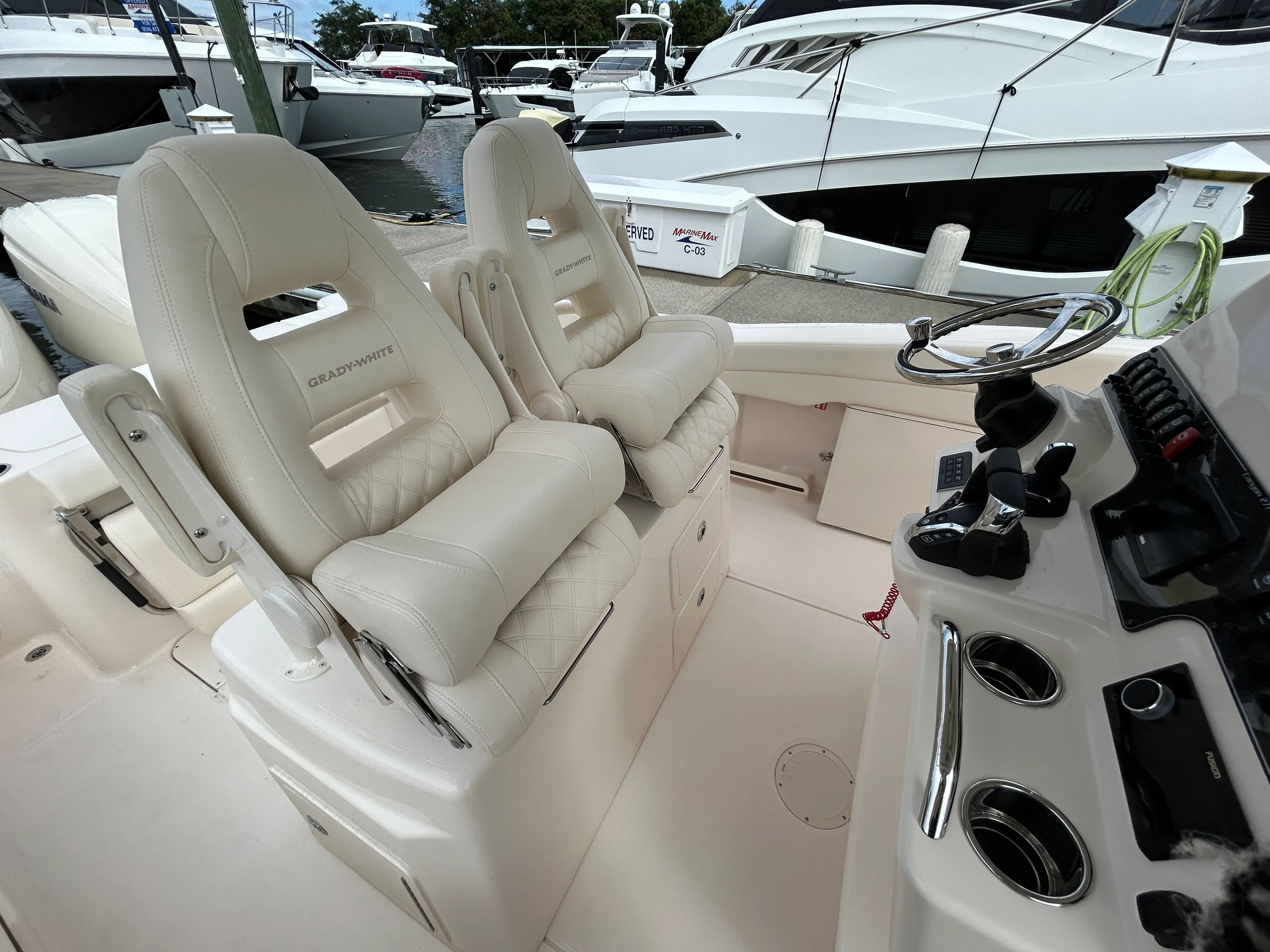 2026 Grady-White Canyon 271 Image Thumbnail #22