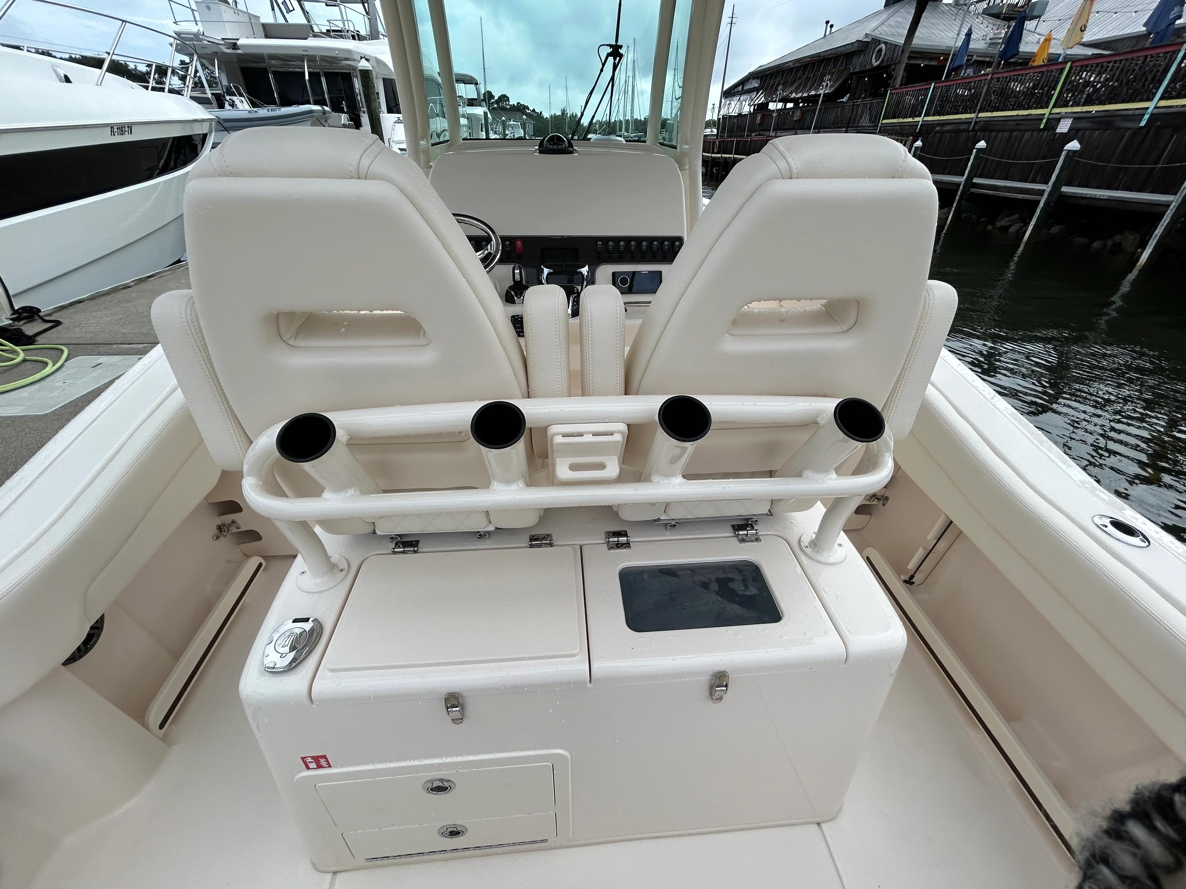 2026 Grady-White Canyon 271 Image Thumbnail #13