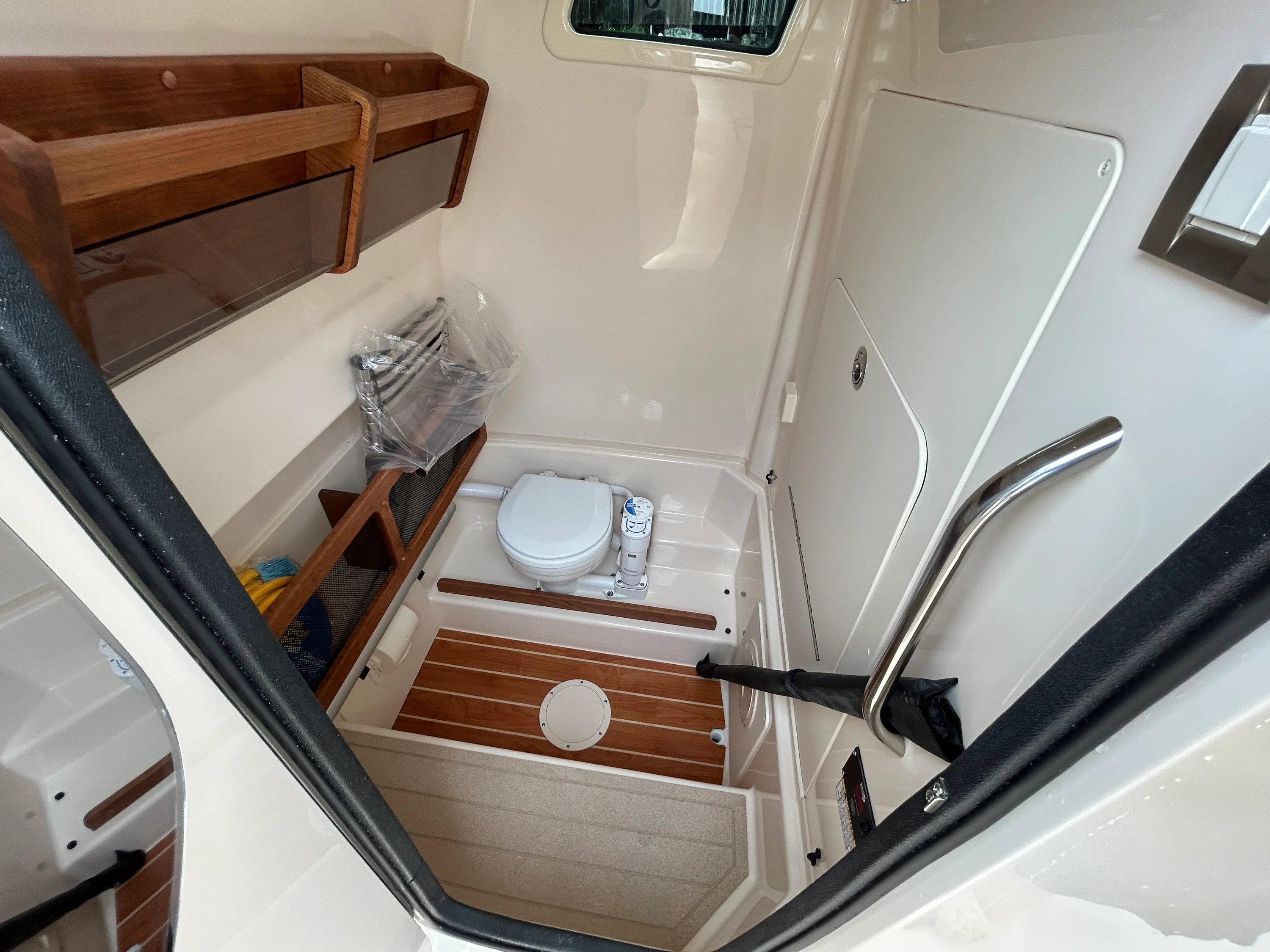 2026 Grady-White Canyon 271 Image Thumbnail #23