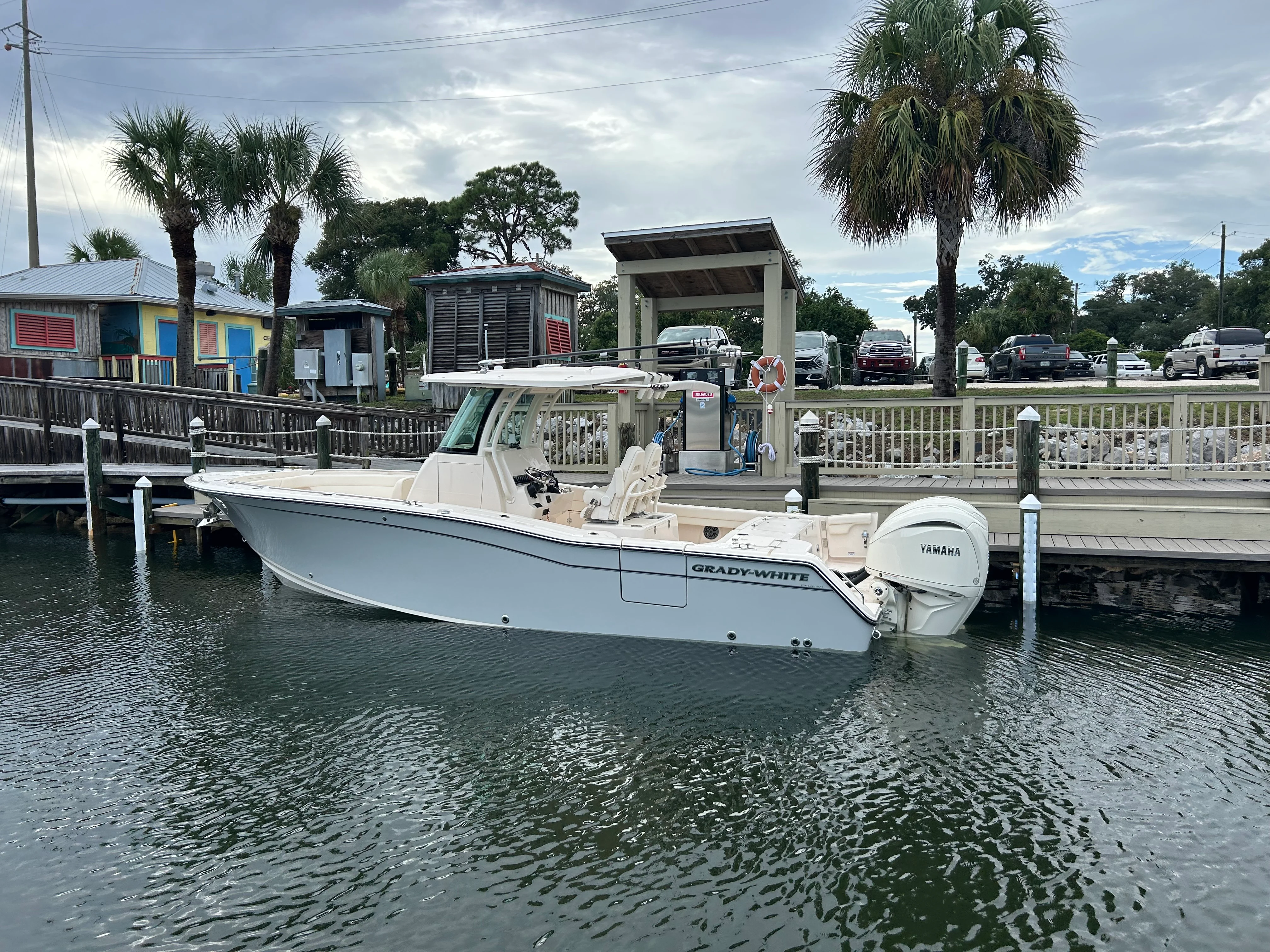 2026 Grady-White Canyon 271 Image Thumbnail #5