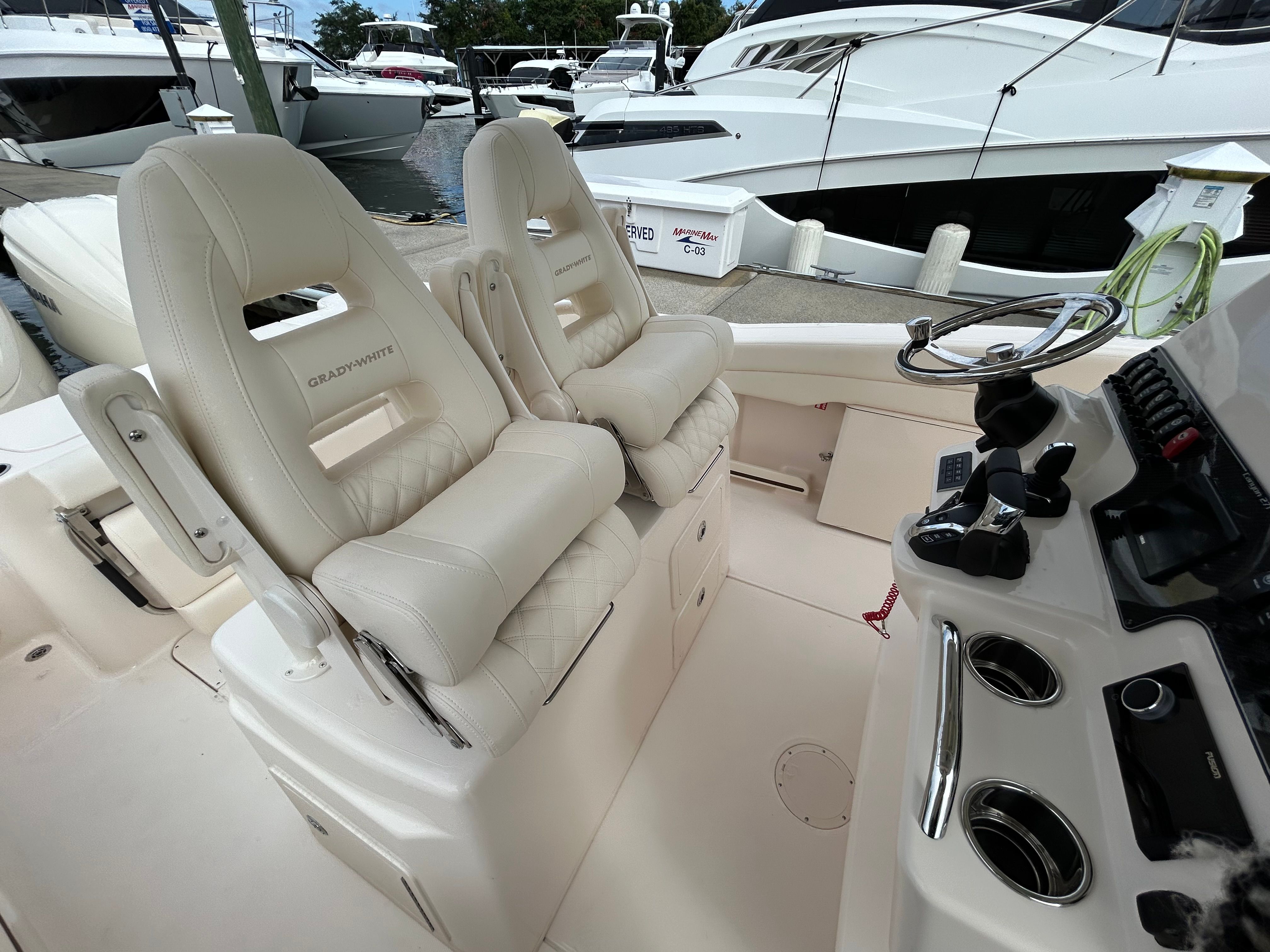 2026 Grady-White Canyon 271 Image Thumbnail #22