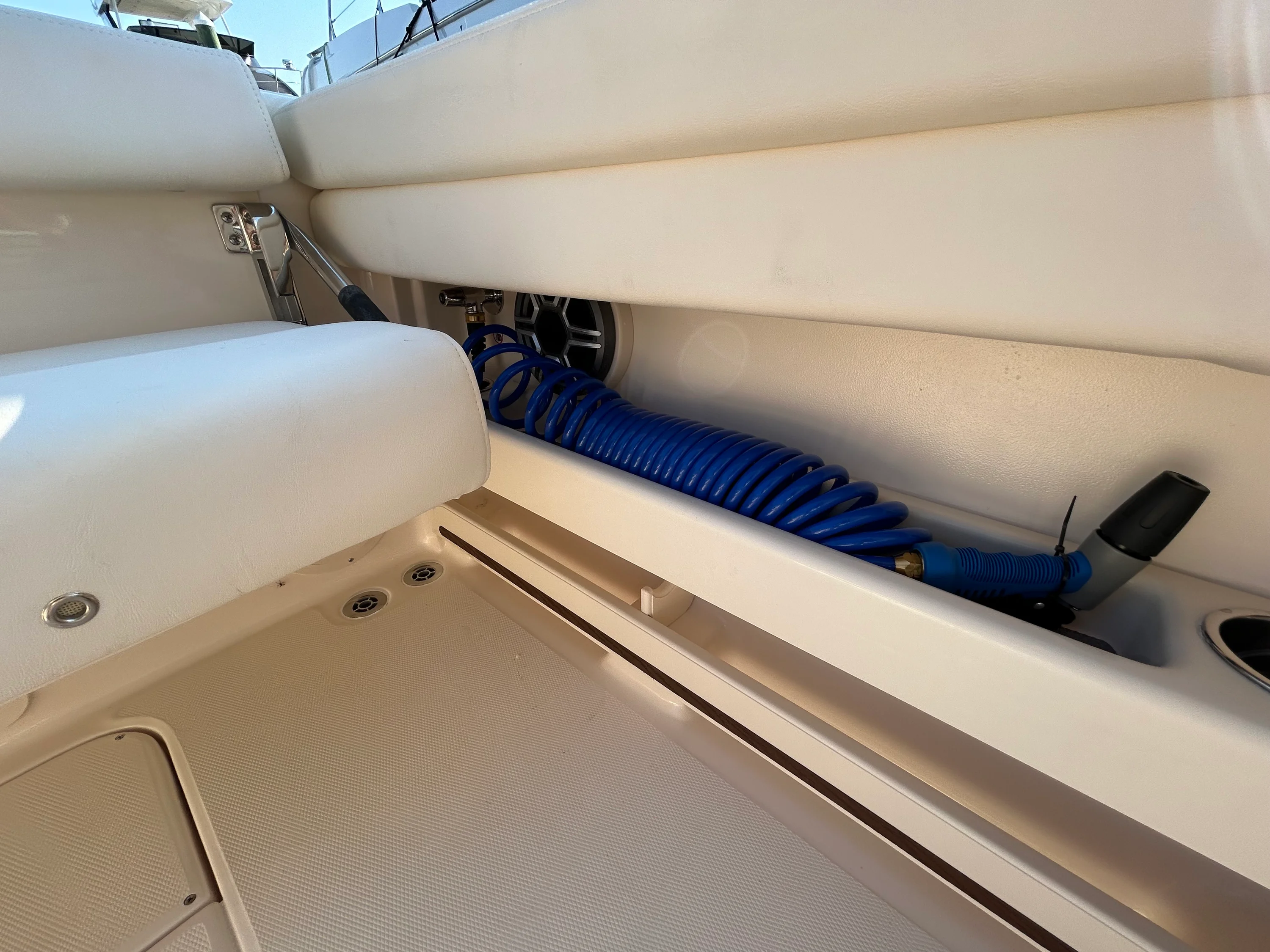 2026 Grady-White Freedom 275 Image Thumbnail #9