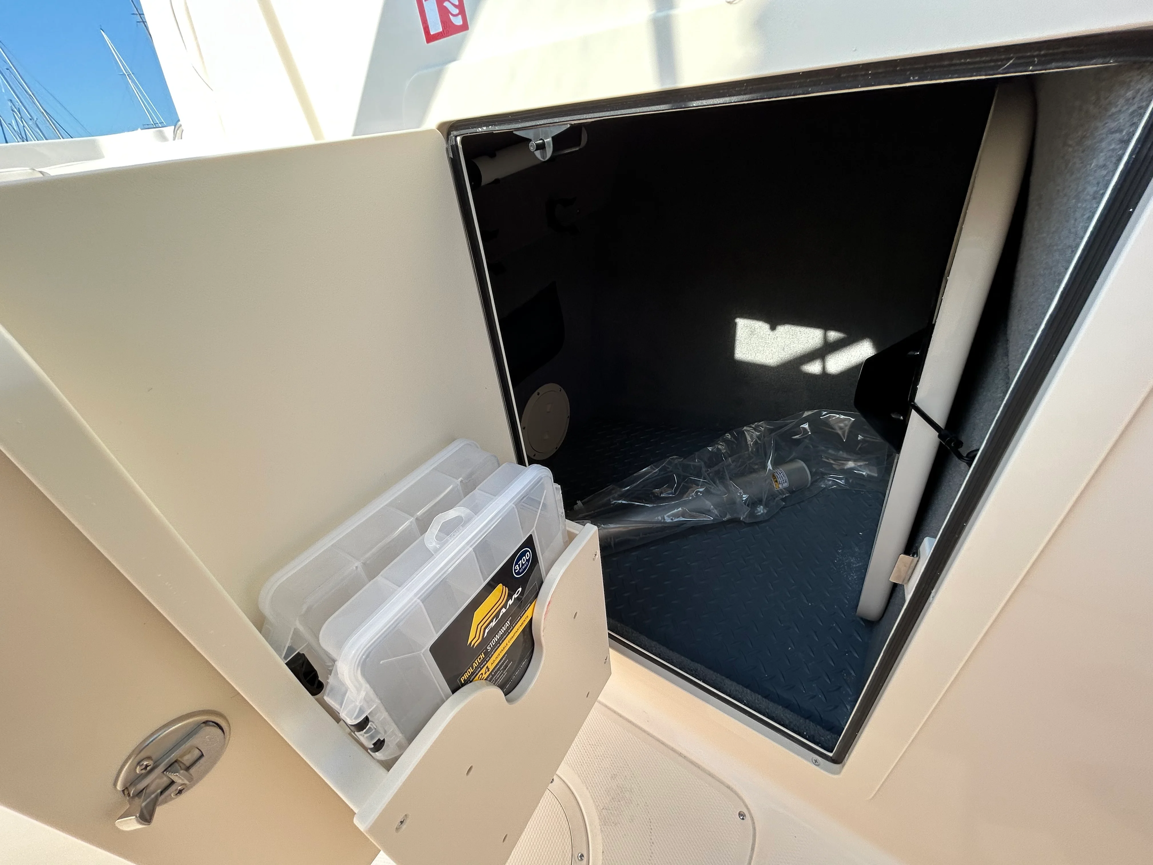 2026 Grady-White Freedom 275 Image Thumbnail #18