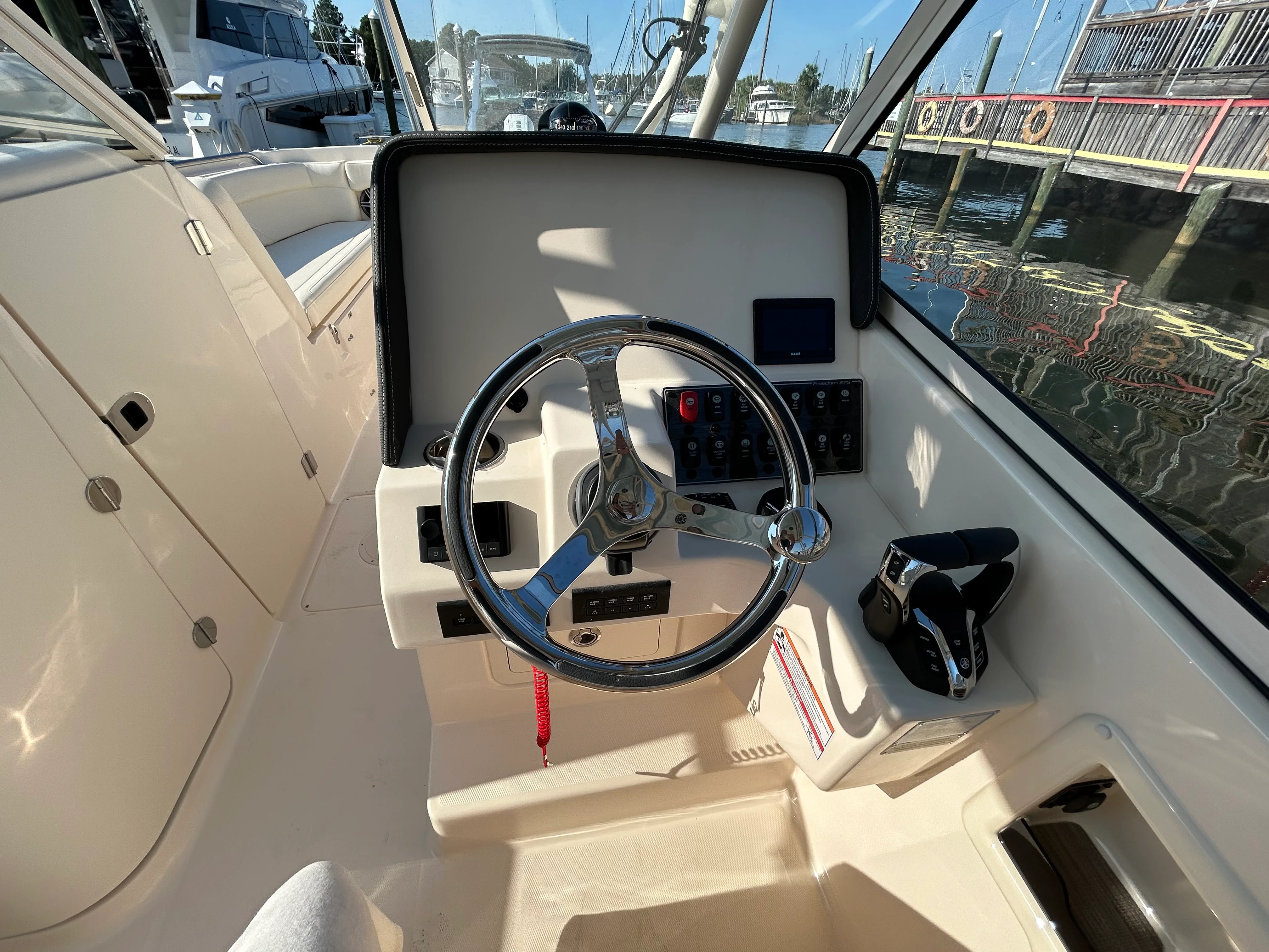 2026 Grady-White Freedom 275 Image Thumbnail #15