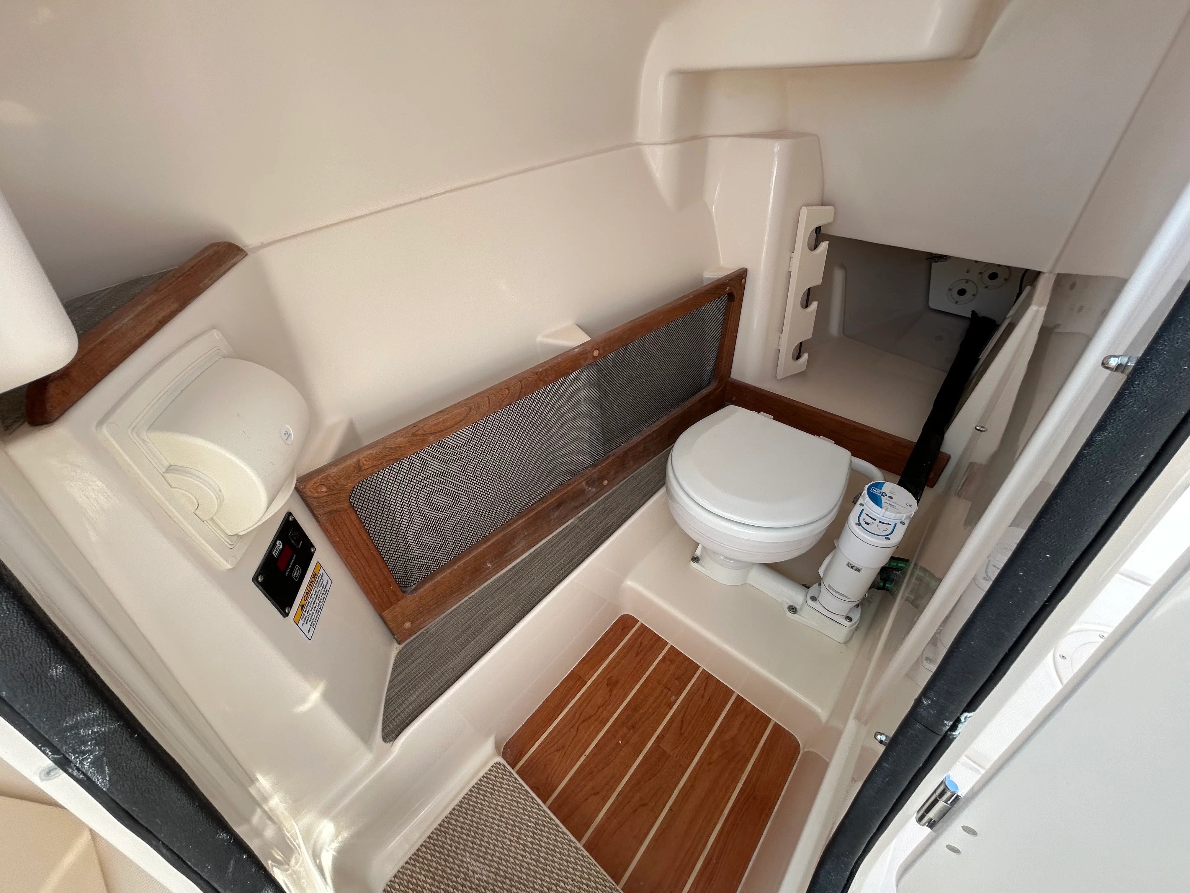 2026 Grady-White Freedom 275 Image Thumbnail #17