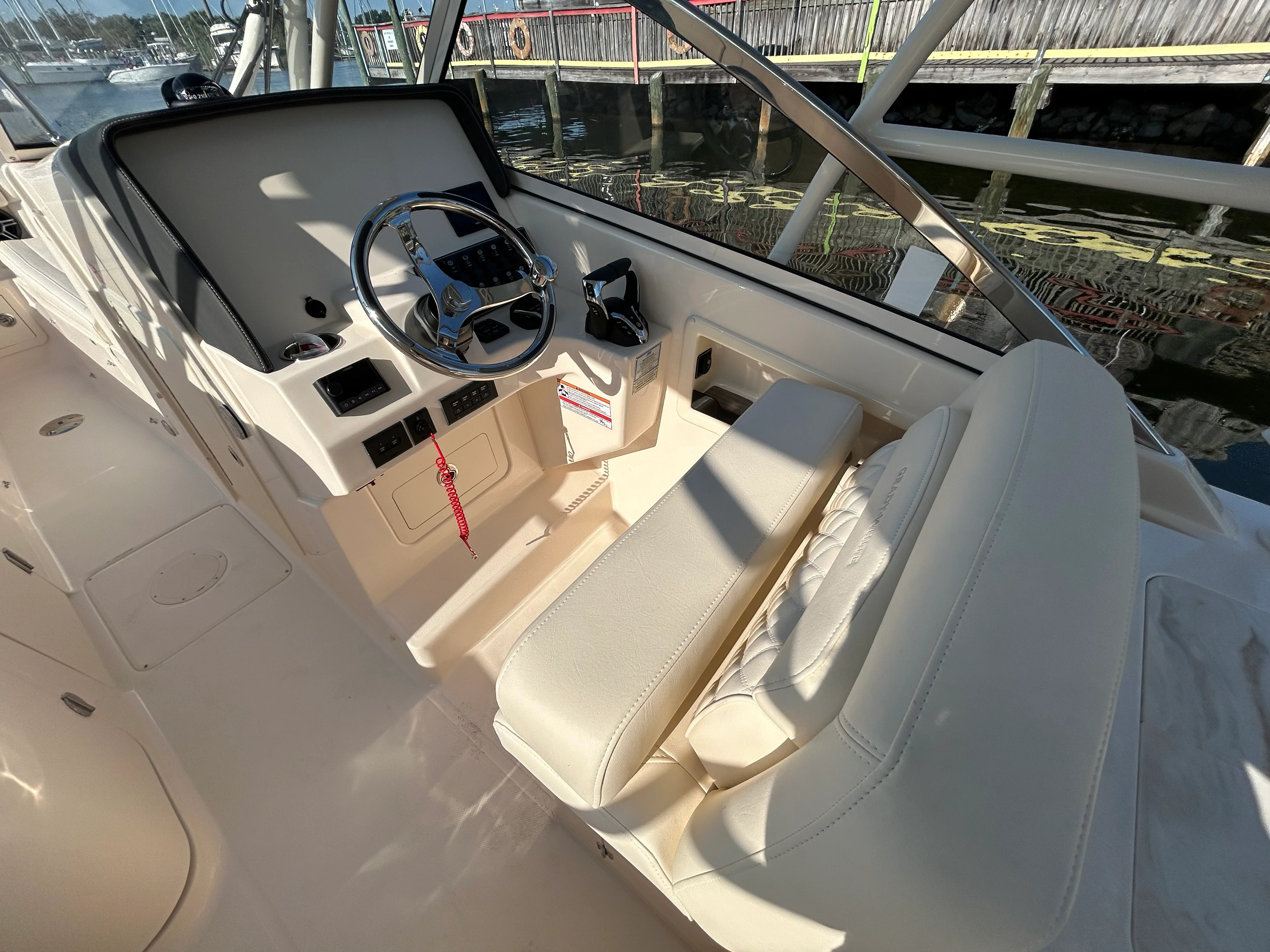 2026 Grady-White Freedom 275 Image Thumbnail #14