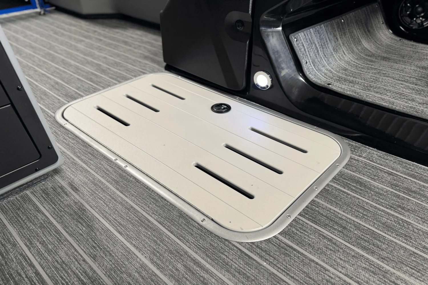 2026 Premier 230SUNSATION Image Thumbnail #36