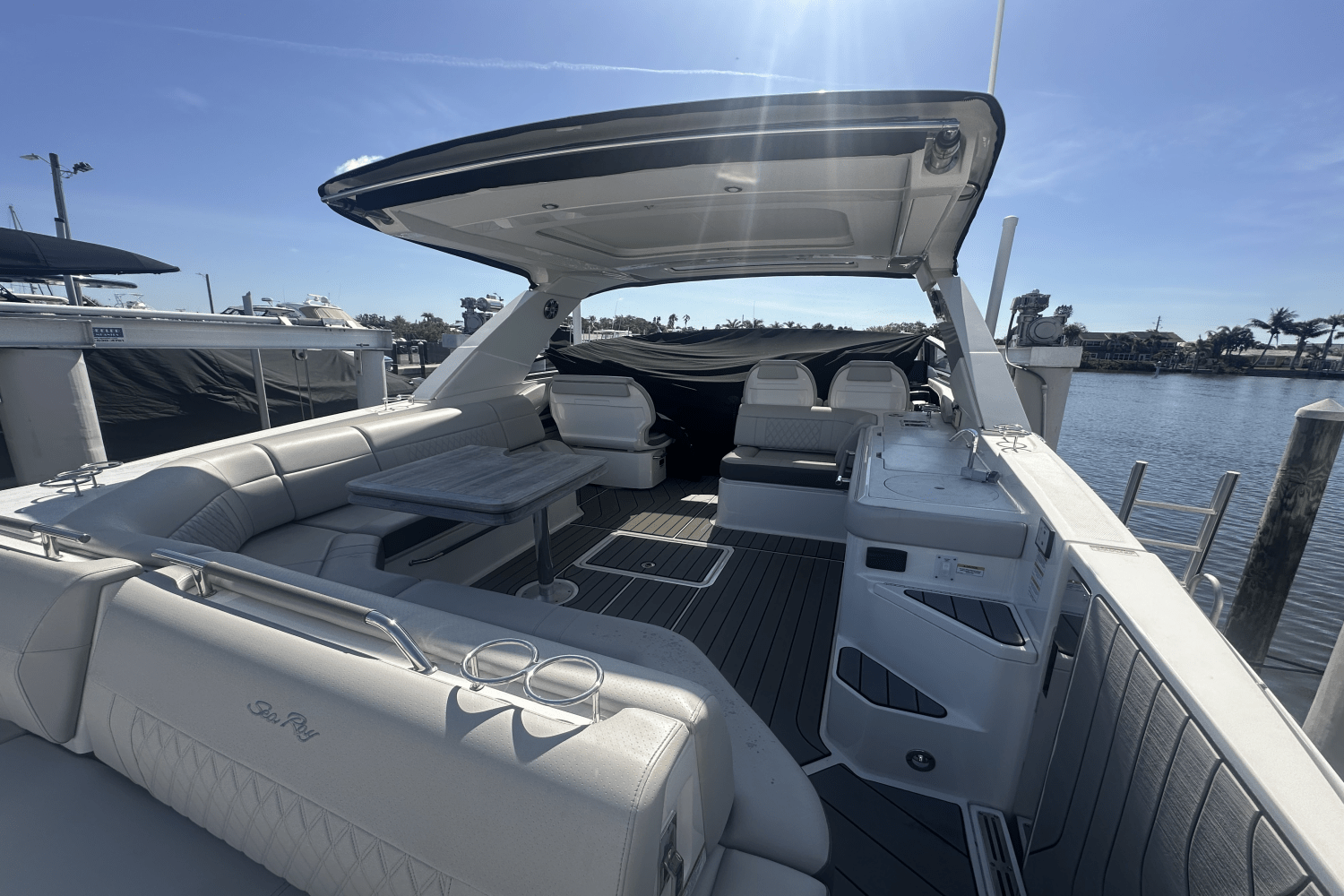 2023 Sea Ray 400 SLX-OB Image Thumbnail #39