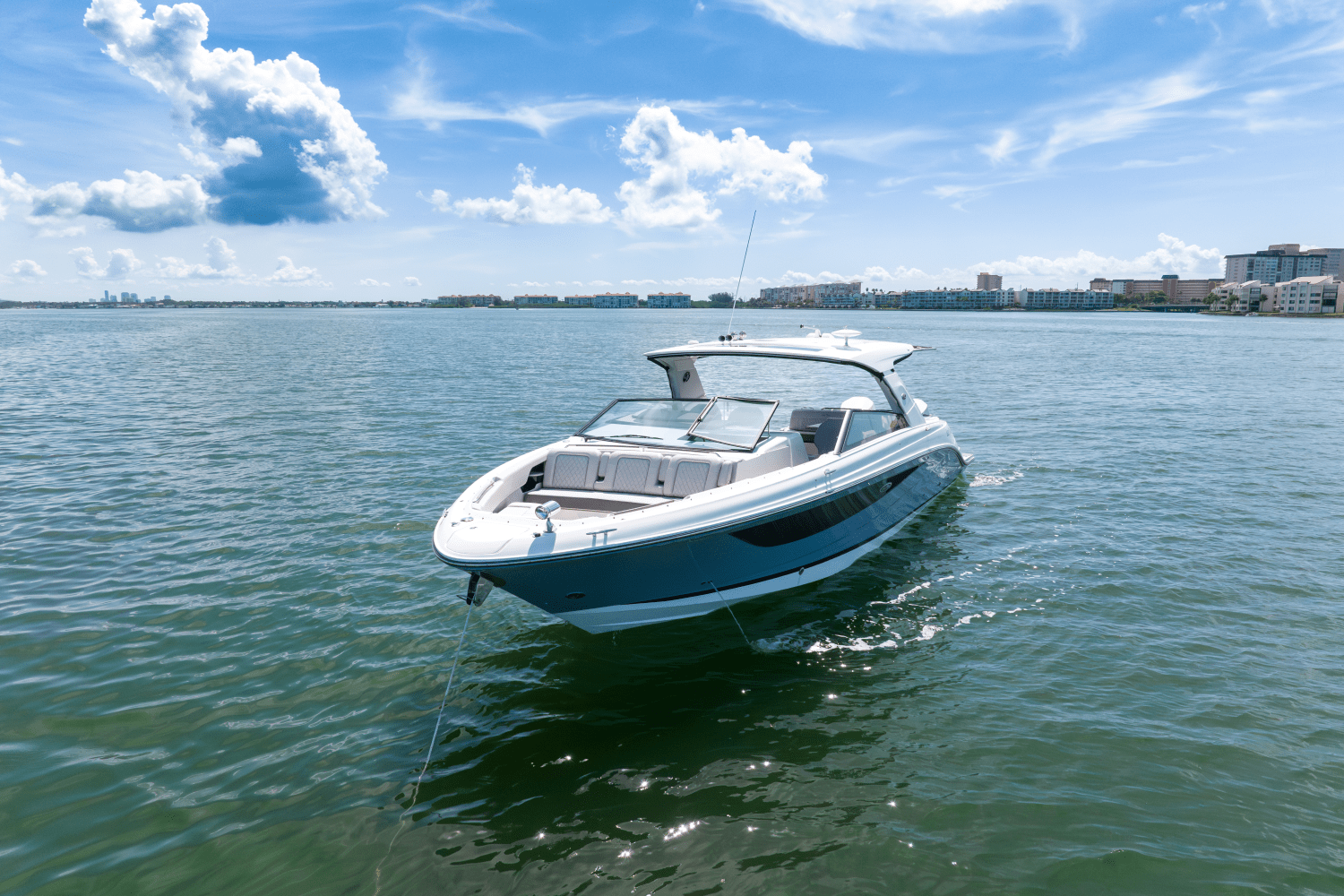 2023 Sea Ray 400 SLX-OB Image Thumbnail #10