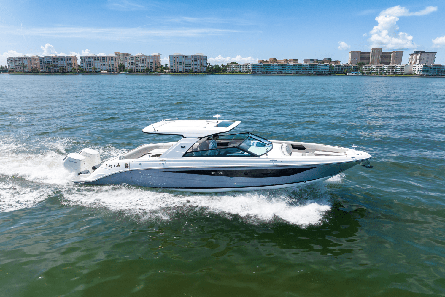 2023 Sea Ray 400 SLX-OB Image Thumbnail #1