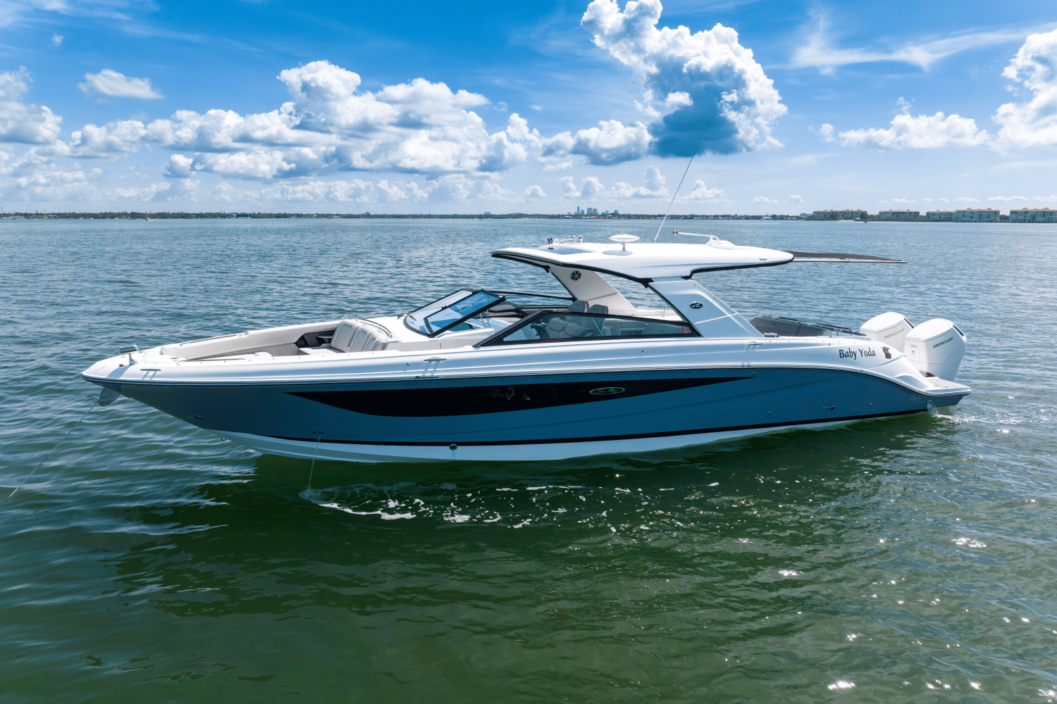 2023 Sea Ray 400 SLX-OB Image Thumbnail #8