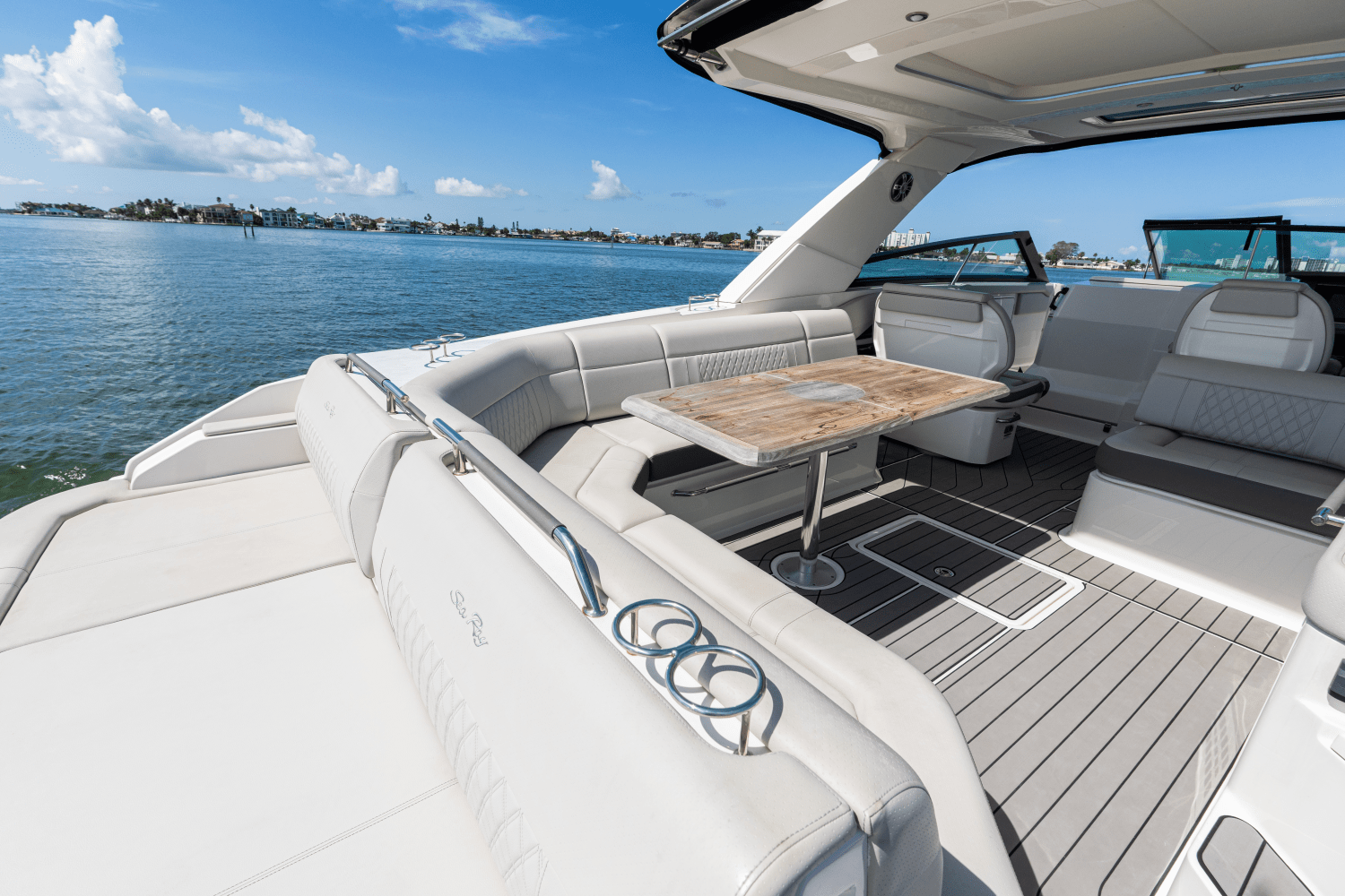 2023 Sea Ray 400 SLX-OB Image Thumbnail #27