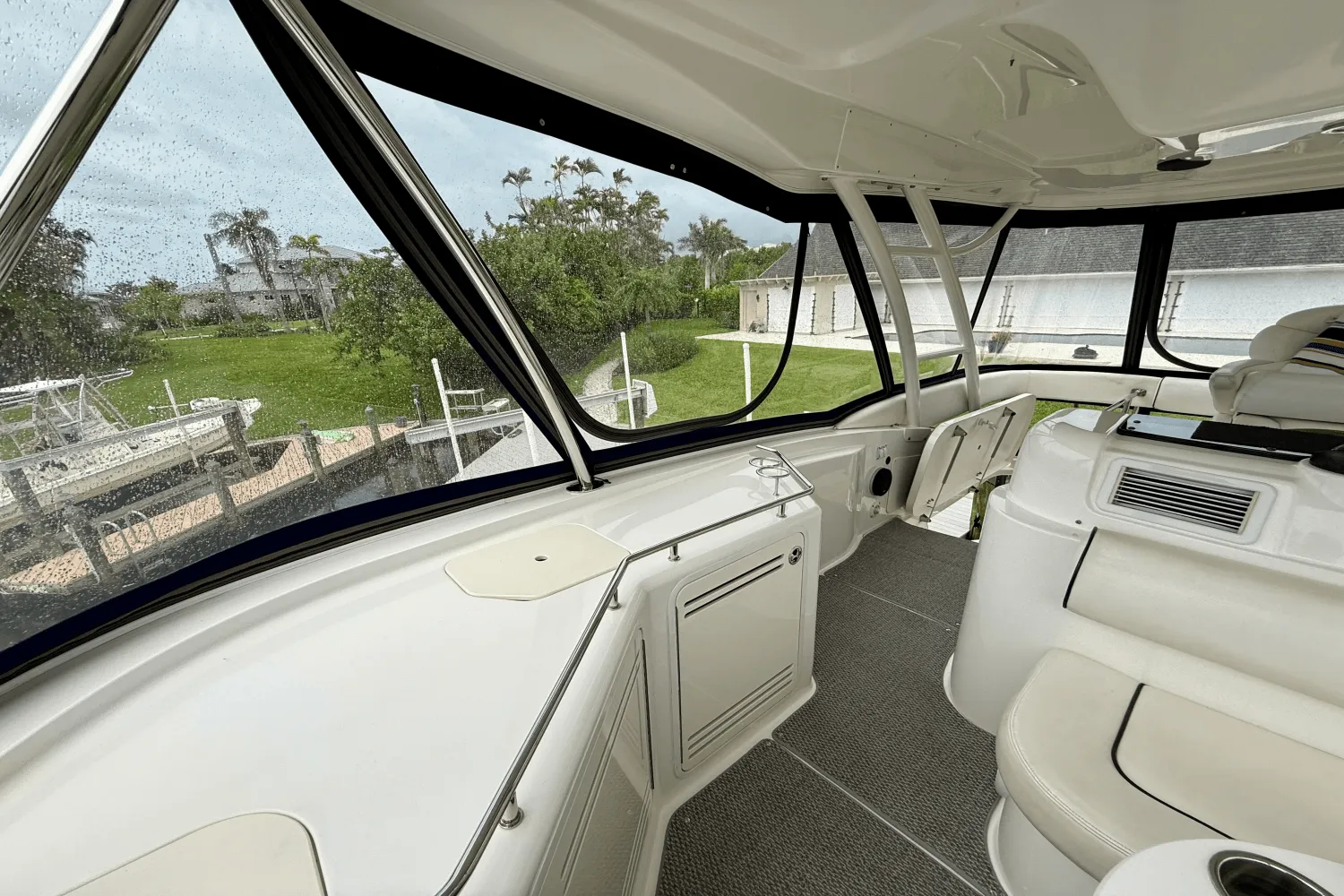 2005 Sea Ray 550 SEDAN BRIDGE Image Thumbnail #50