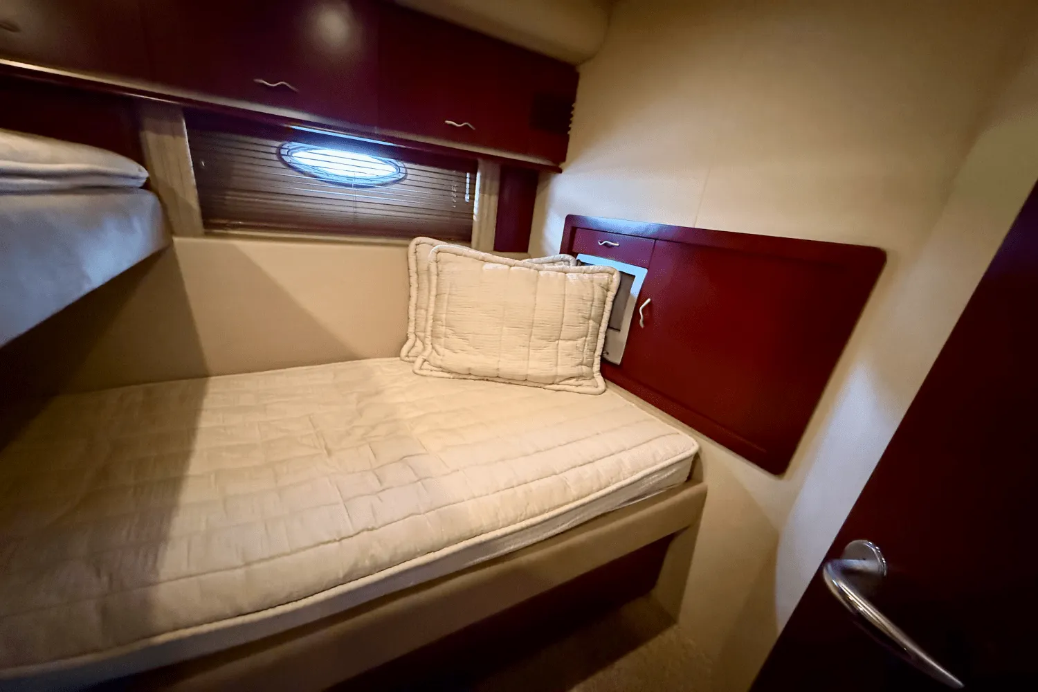 2005 Sea Ray 550 SEDAN BRIDGE Image Thumbnail #77