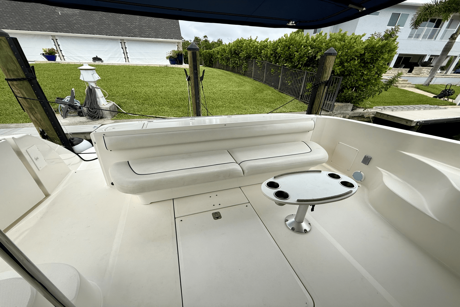 2005 Sea Ray
                                                             550 SEDAN BRIDGE Image Thumbnail #17