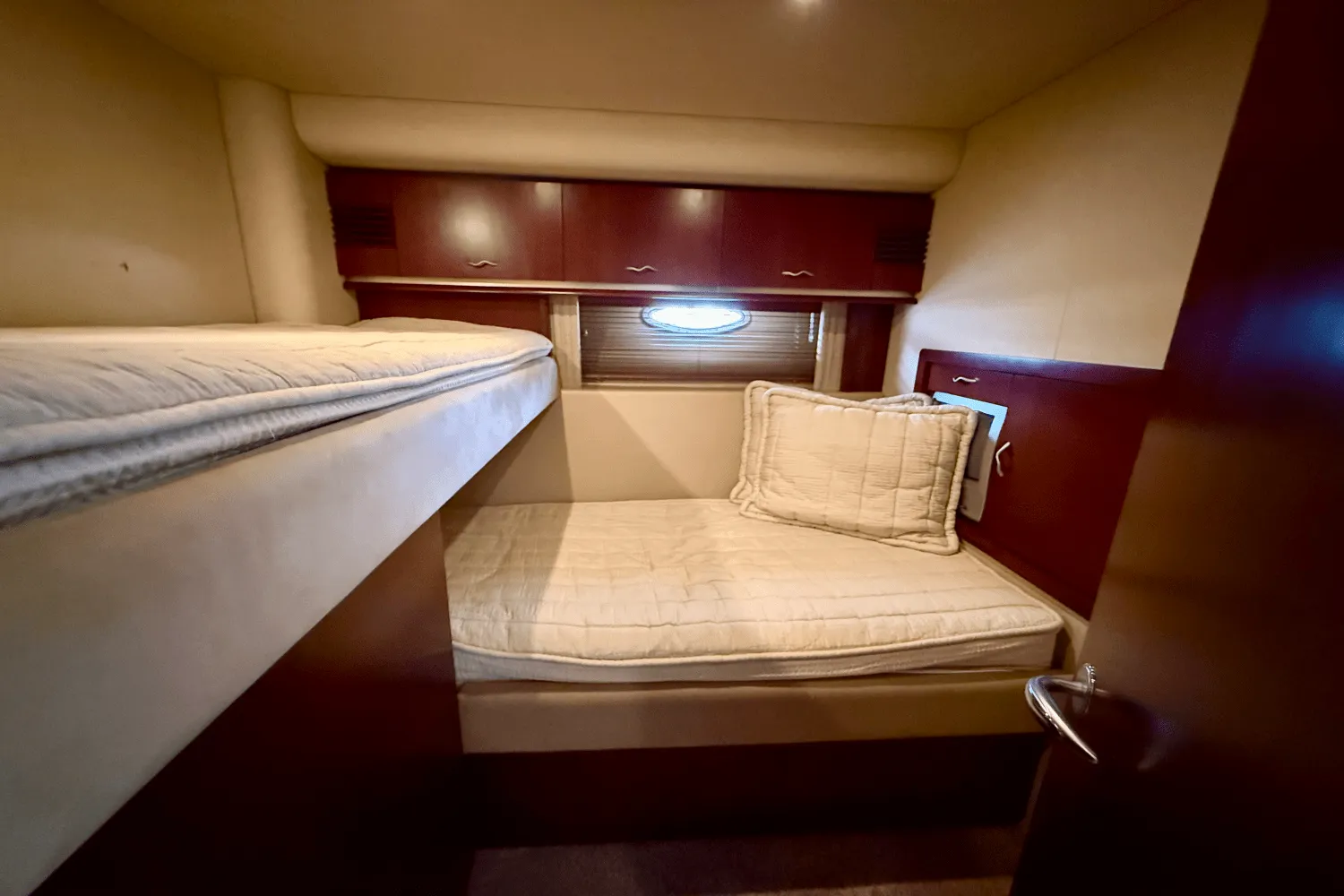 2005 Sea Ray 550 SEDAN BRIDGE Image Thumbnail #76
