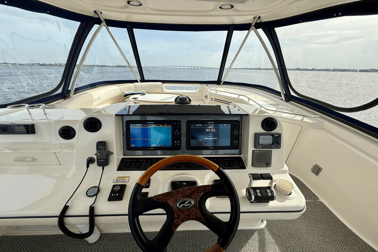 2005 Sea Ray 550 SEDAN BRIDGE Image Thumbnail #39