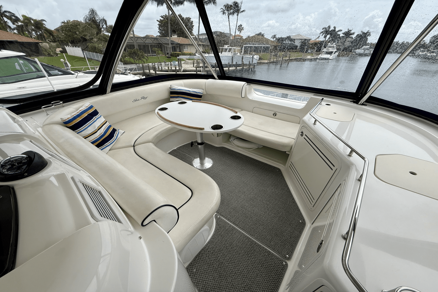 2005 Sea Ray
                                                             550 SEDAN BRIDGE Image Thumbnail #47