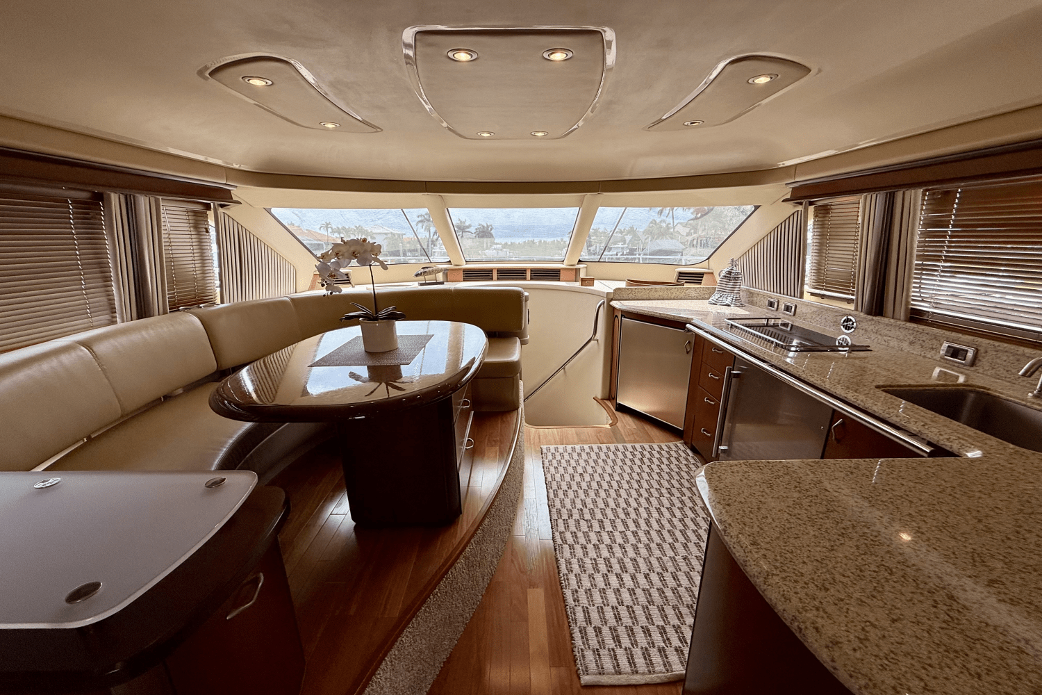2005 Sea Ray
                                                             550 SEDAN BRIDGE Image Thumbnail #60