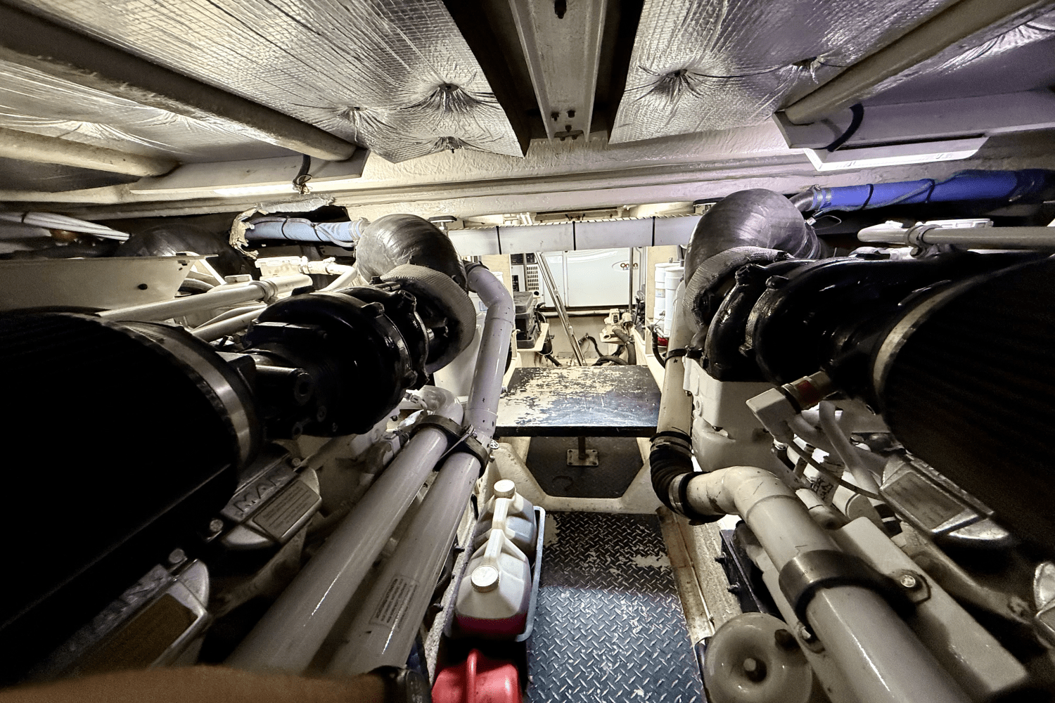 2005 Sea Ray
                                                             550 SEDAN BRIDGE Image Thumbnail #31