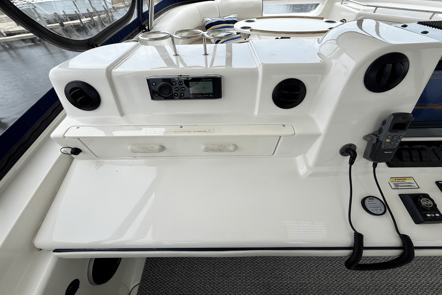 2005 Sea Ray
                                                             550 SEDAN BRIDGE Image Thumbnail #44
