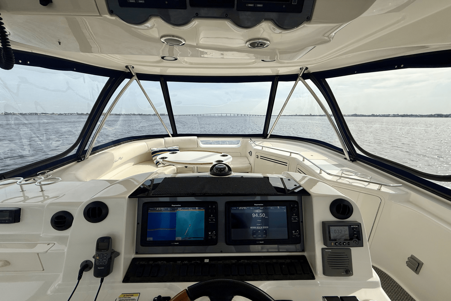 2005 Sea Ray
                                                             550 SEDAN BRIDGE Image Thumbnail #40