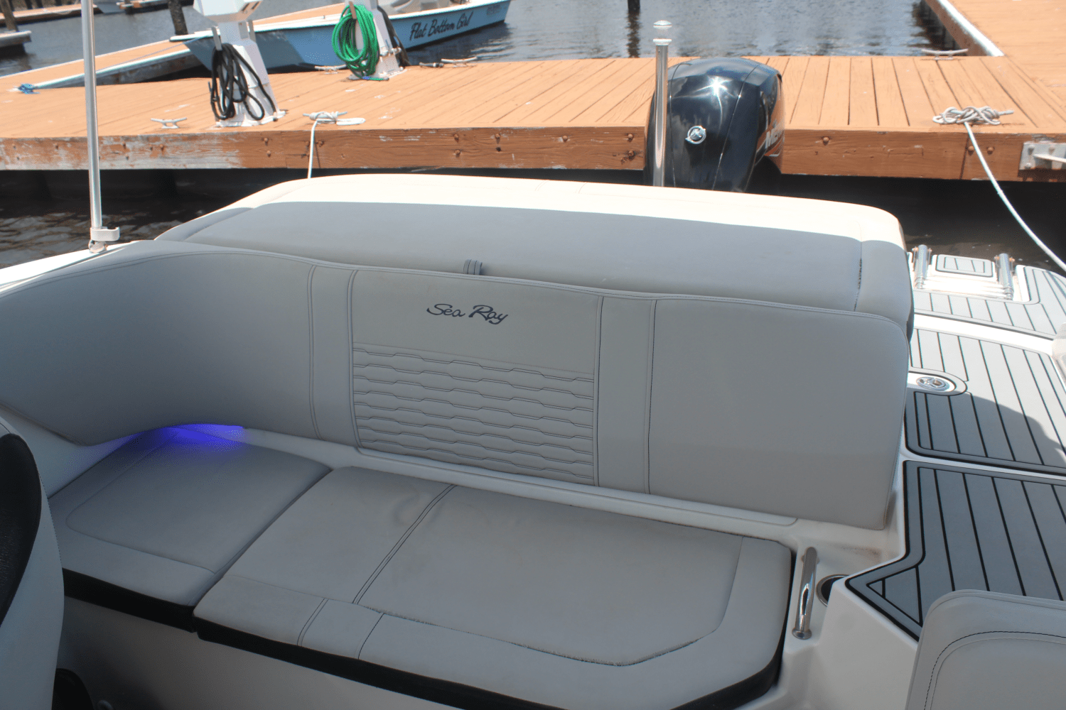 2021 Sea Ray 190 SPX-OB Image Thumbnail #14