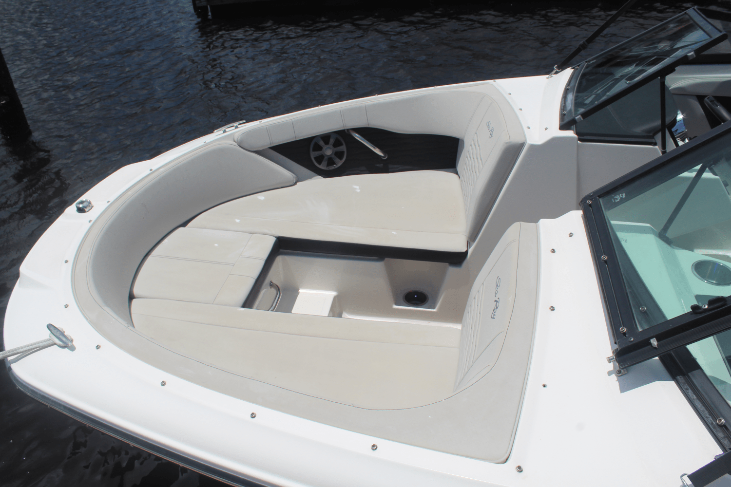 2021 Sea Ray 190 SPX-OB Image Thumbnail #8