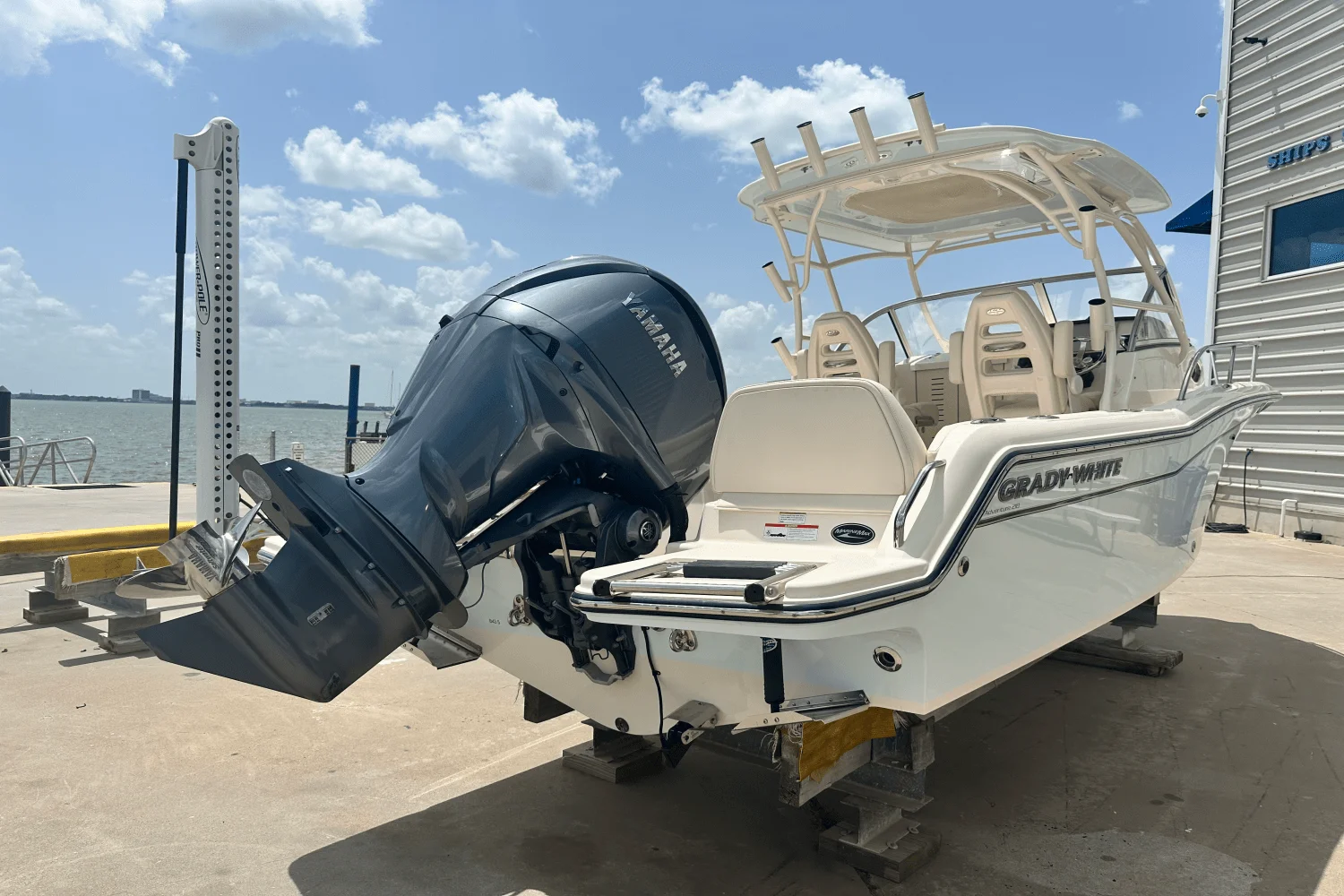 2023 Grady-White Adventure 218 Image Thumbnail #5