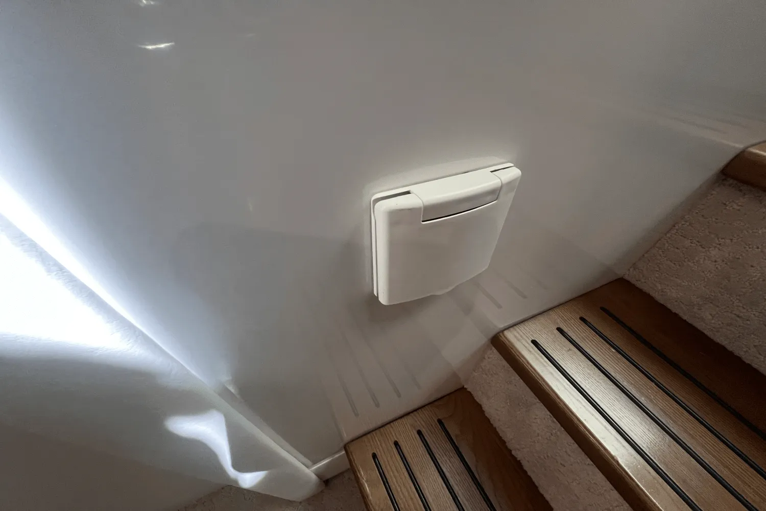 2015 Cruisers Yachts 45 CANTIUS Image Thumbnail #44