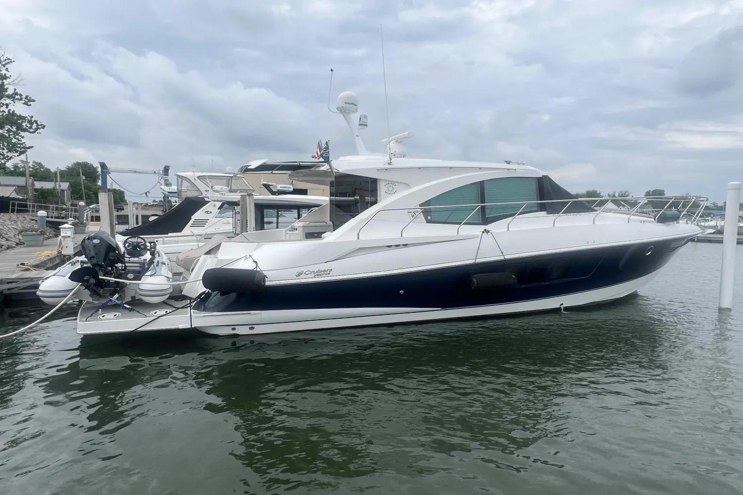 2015 Cruisers Yachts 45 CANTIUS Image Thumbnail #5