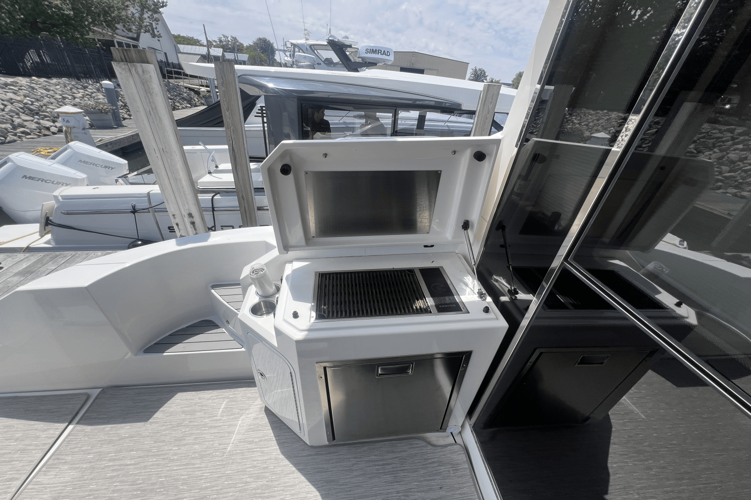2015 Cruisers Yachts 45 CANTIUS Image Thumbnail #49