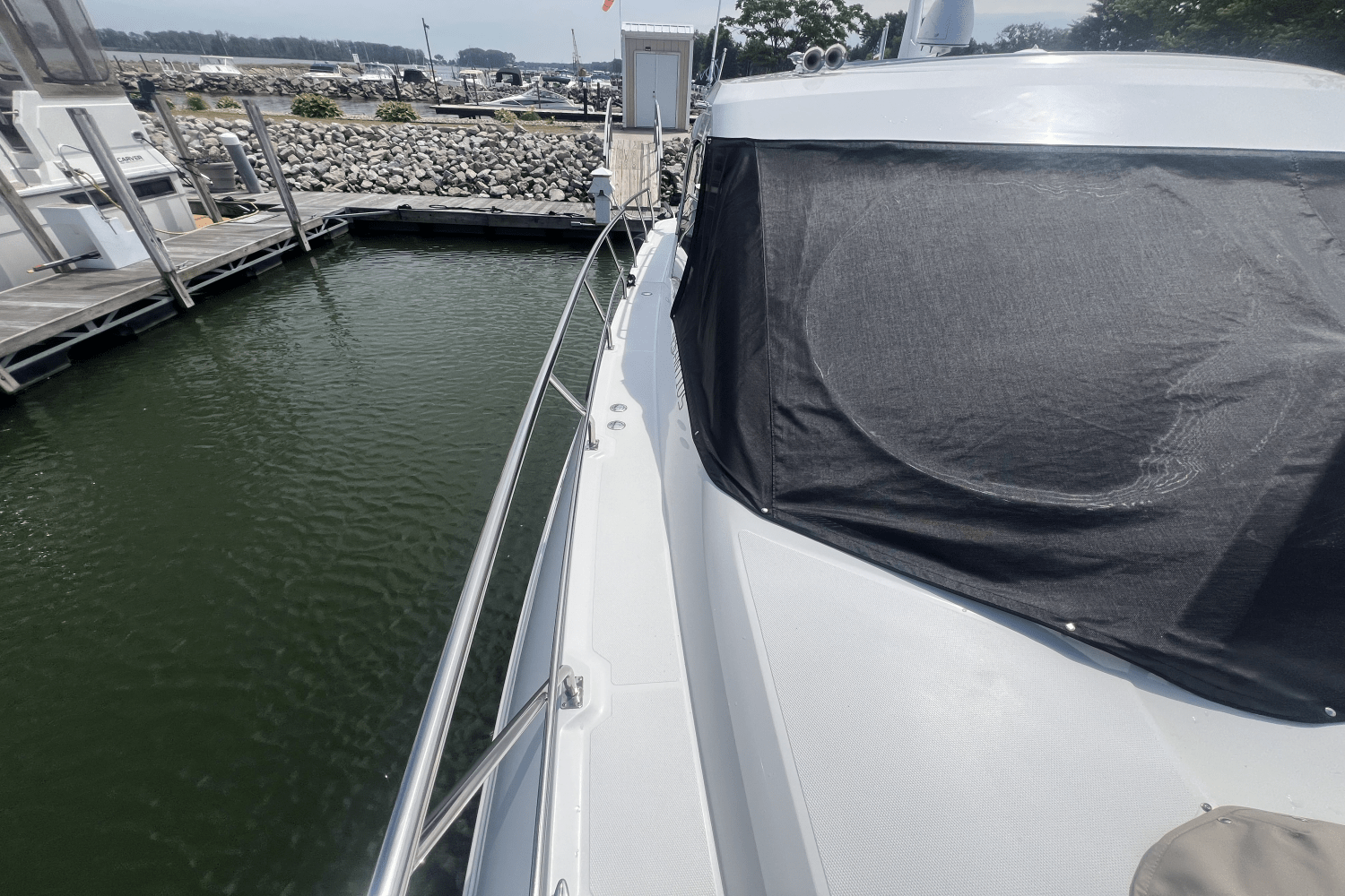 2015 Cruisers Yachts 45 CANTIUS Image Thumbnail #8