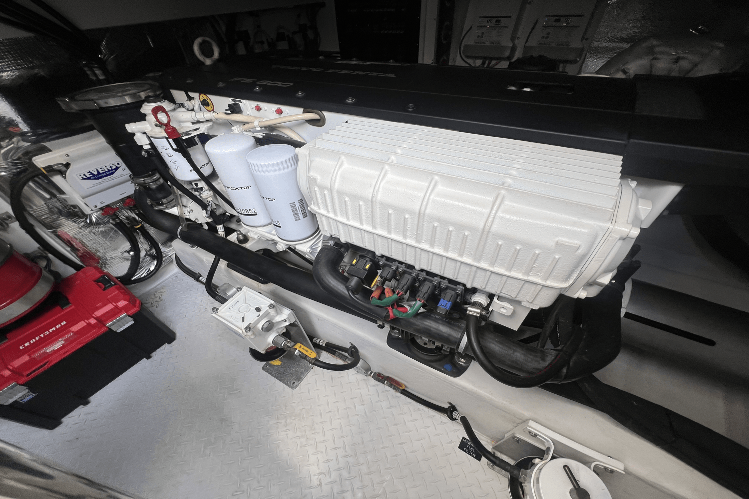 2015 Cruisers Yachts 45 CANTIUS Image Thumbnail #50