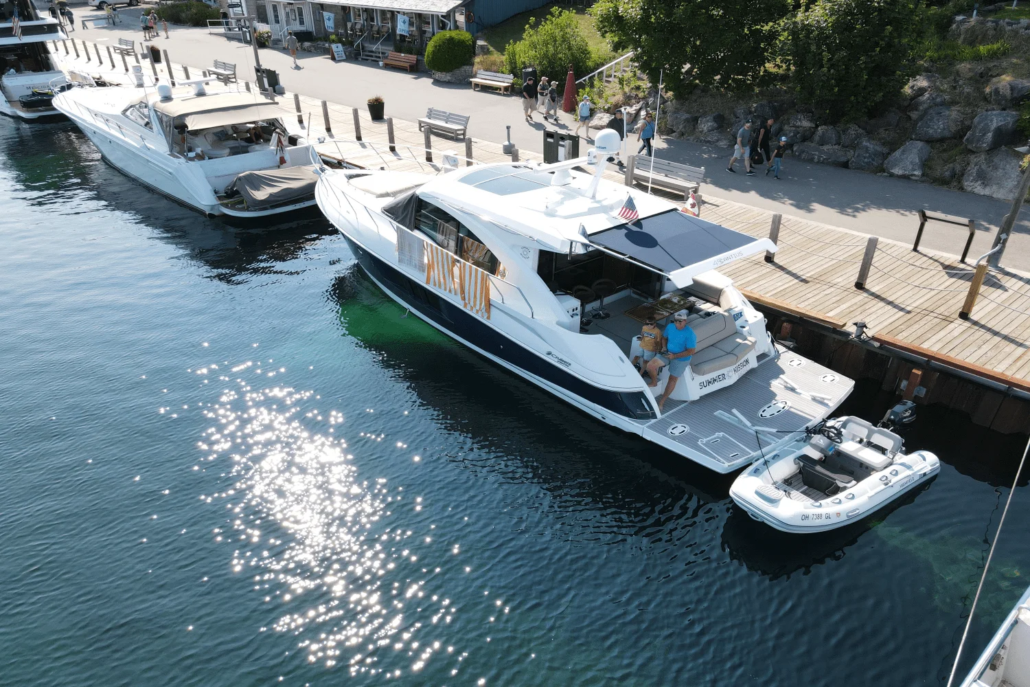 2015 Cruisers Yachts 45 CANTIUS Image Thumbnail #2