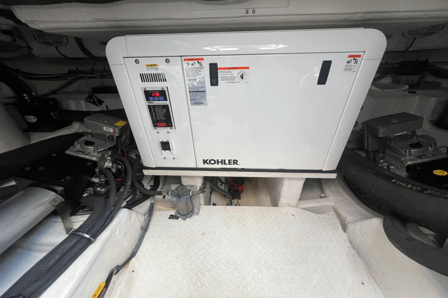 2015 Cruisers Yachts 45 CANTIUS Image Thumbnail #54