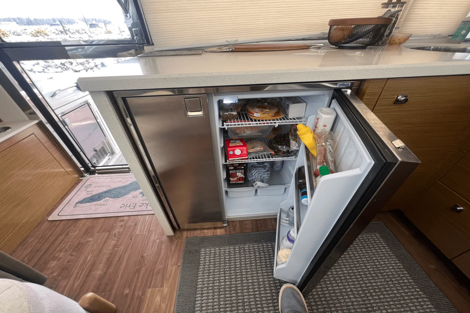 2015 Cruisers Yachts 45 CANTIUS Image Thumbnail #16