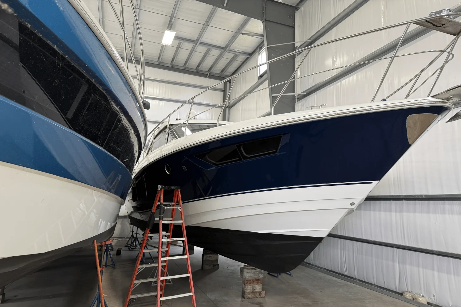 2015 Cruisers Yachts 45 CANTIUS Image Thumbnail #3