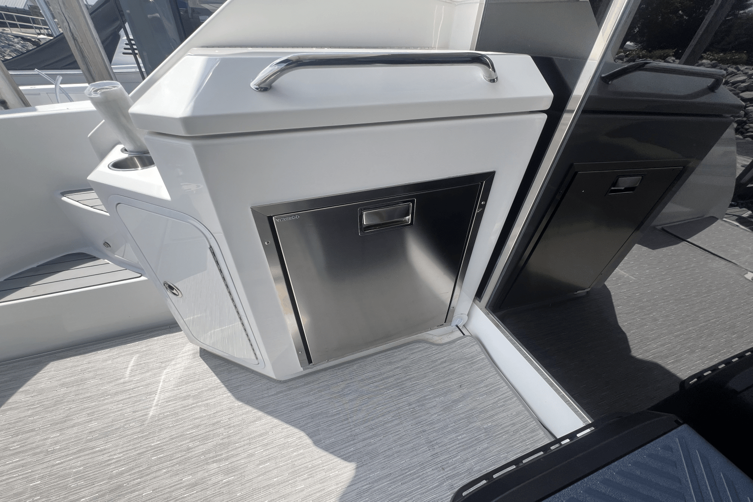 2015 Cruisers Yachts 45 CANTIUS Image Thumbnail #48