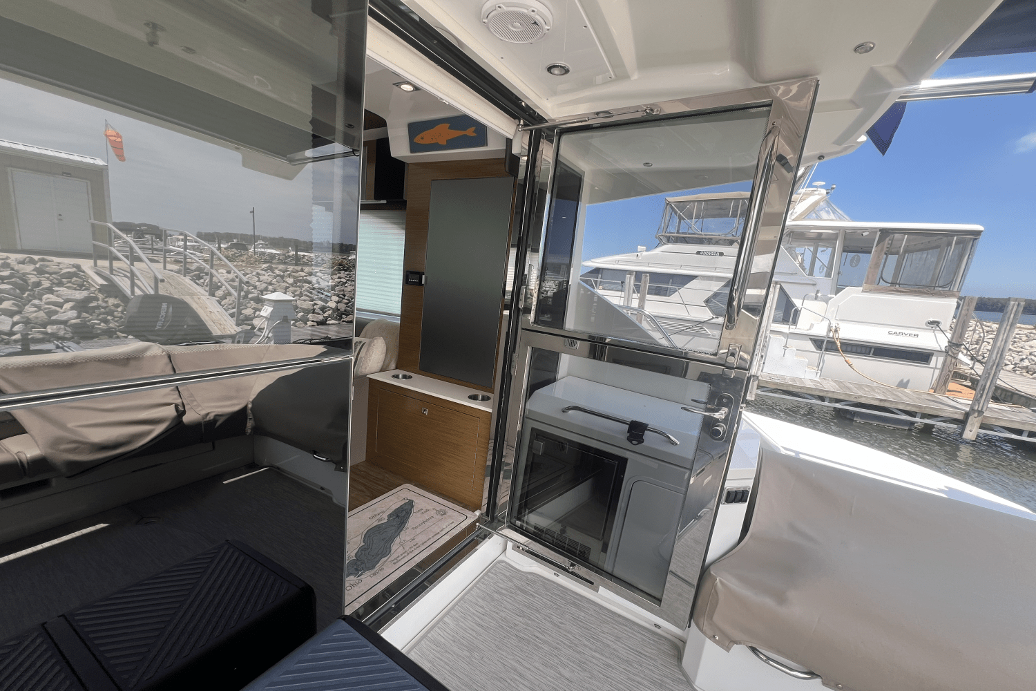 2015 Cruisers Yachts 45 CANTIUS Image Thumbnail #45